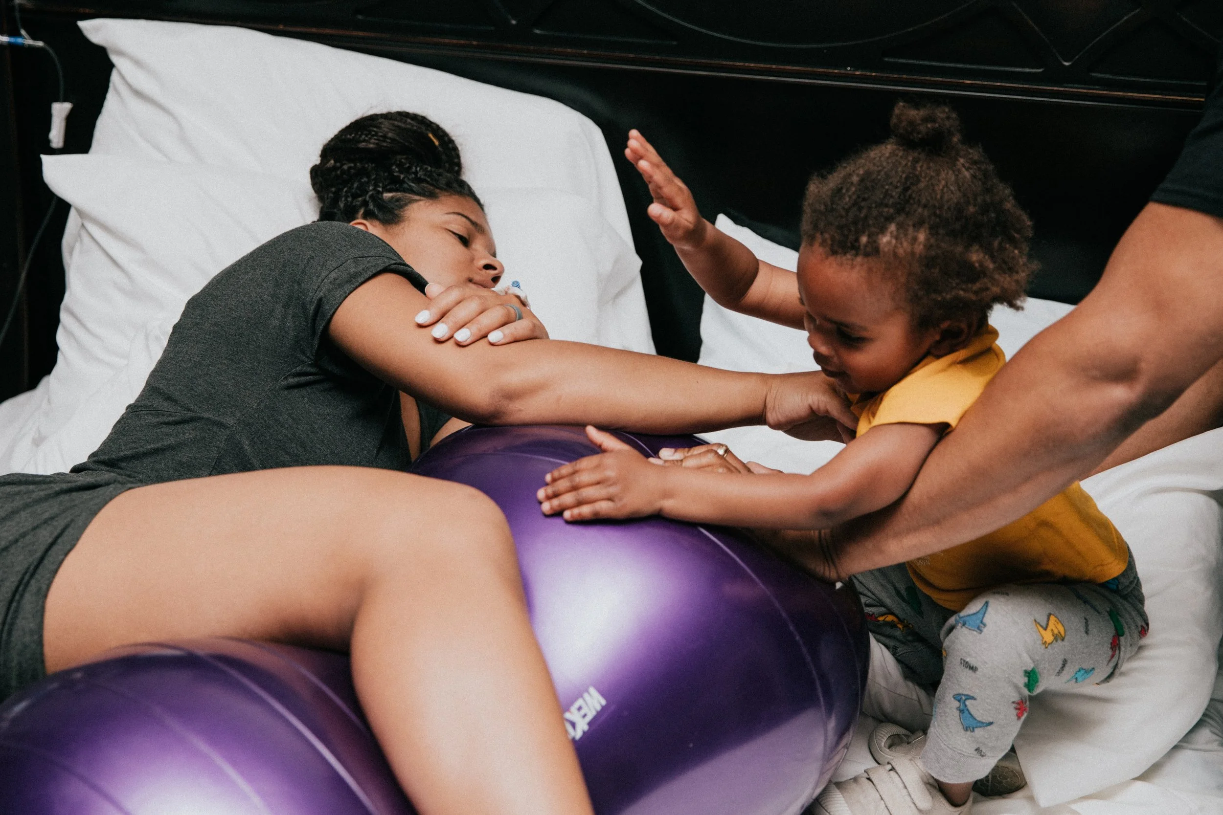 The Surprising Power of Relaxing During Labor + 5 Relaxation Techniques ...