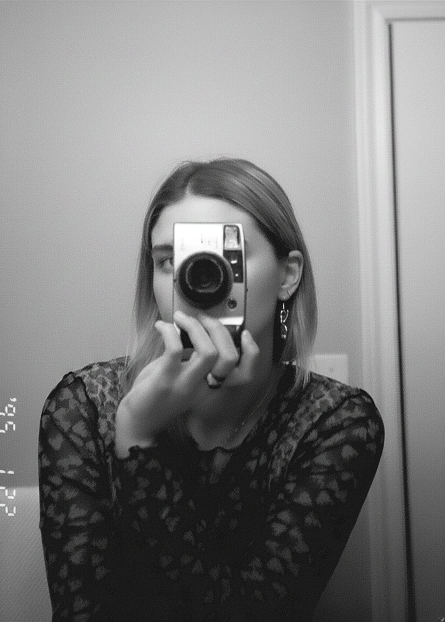 Lexi Gosch is a visual artist, designer and illustrator.