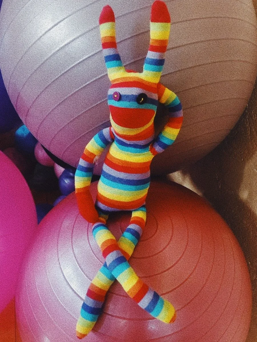 Another module in the investigation of being human inside of a human body 🙏🏻❤️
@bodymindmexico 

#bodymindmovement #bodymindcentering&reg; #somatics