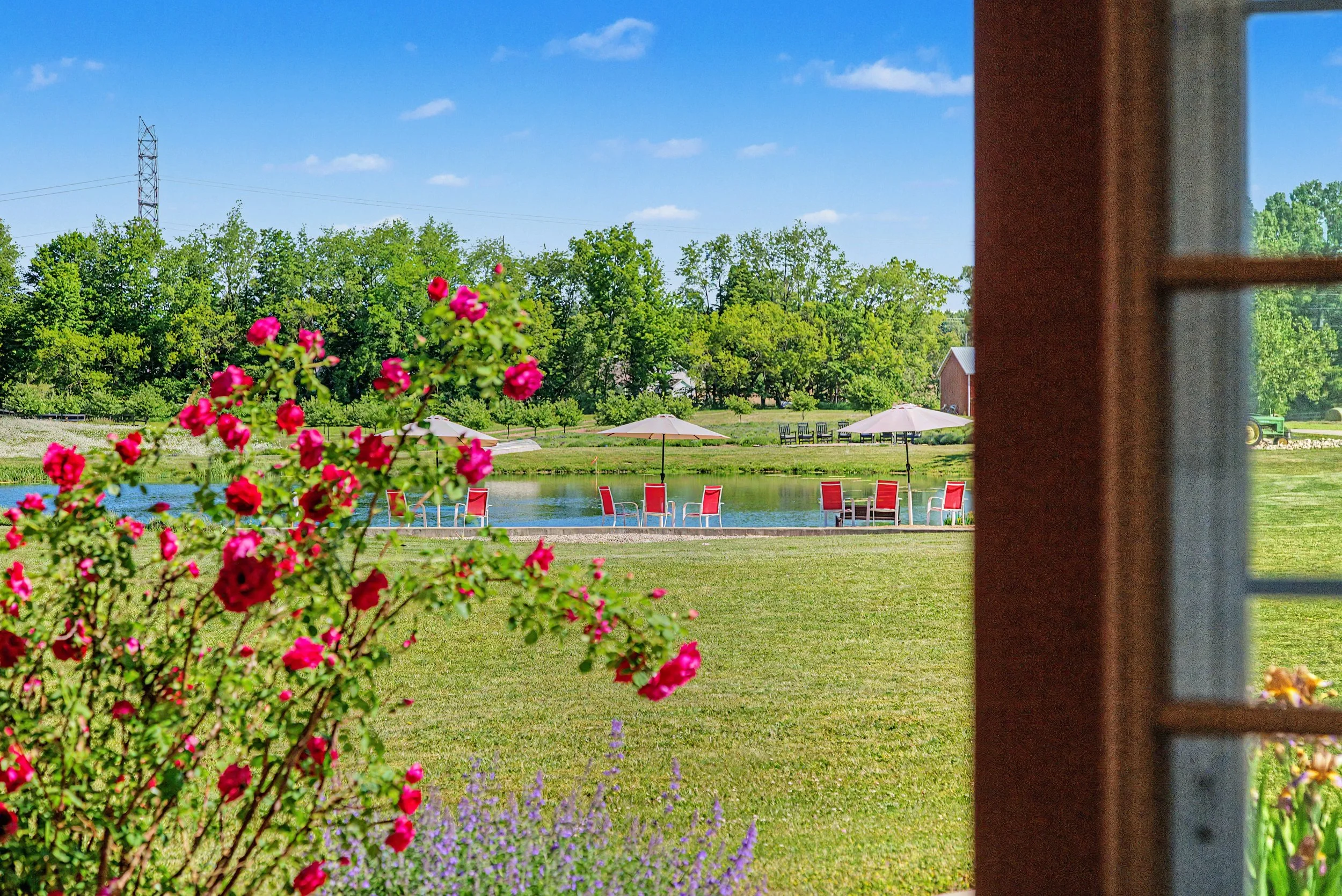 Summer Vacation Homes: Marketing Properties That Sell the Lifestyle