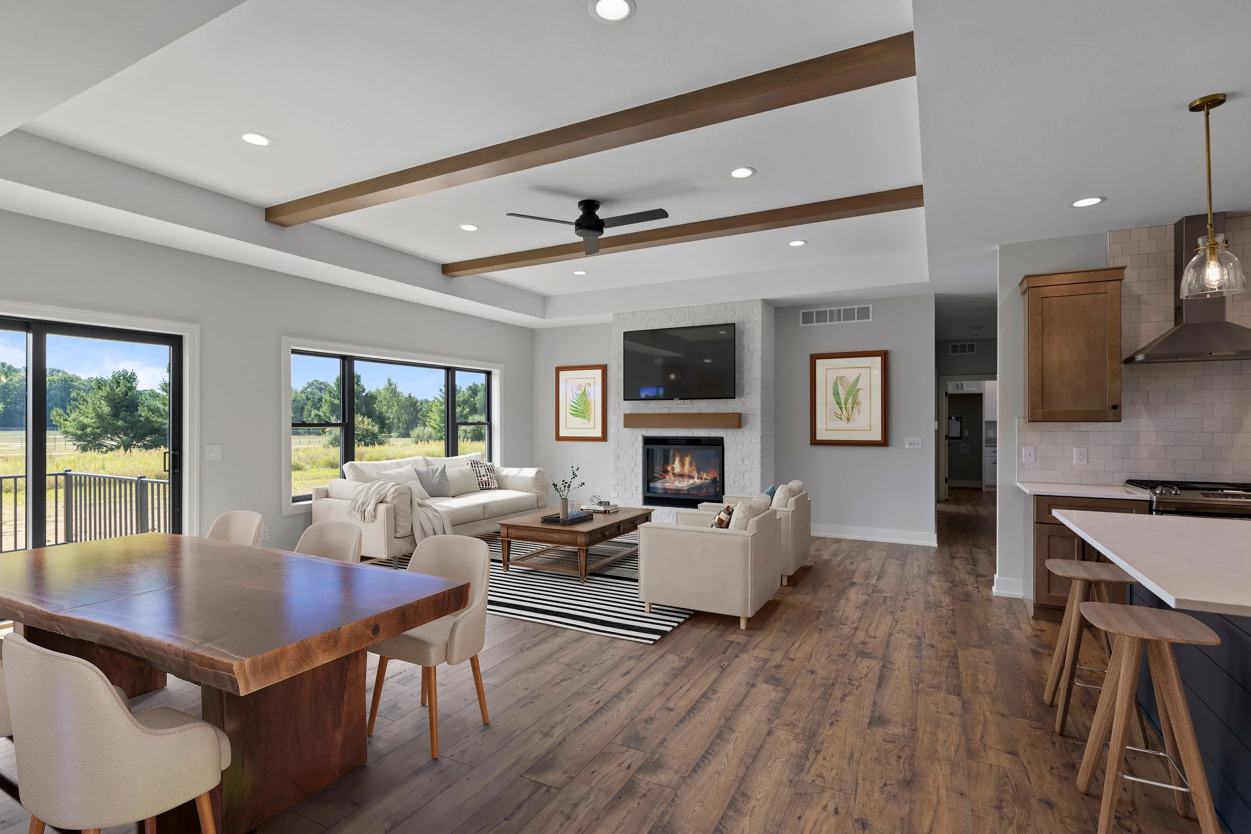 3X0A0503a copy 1.jpg