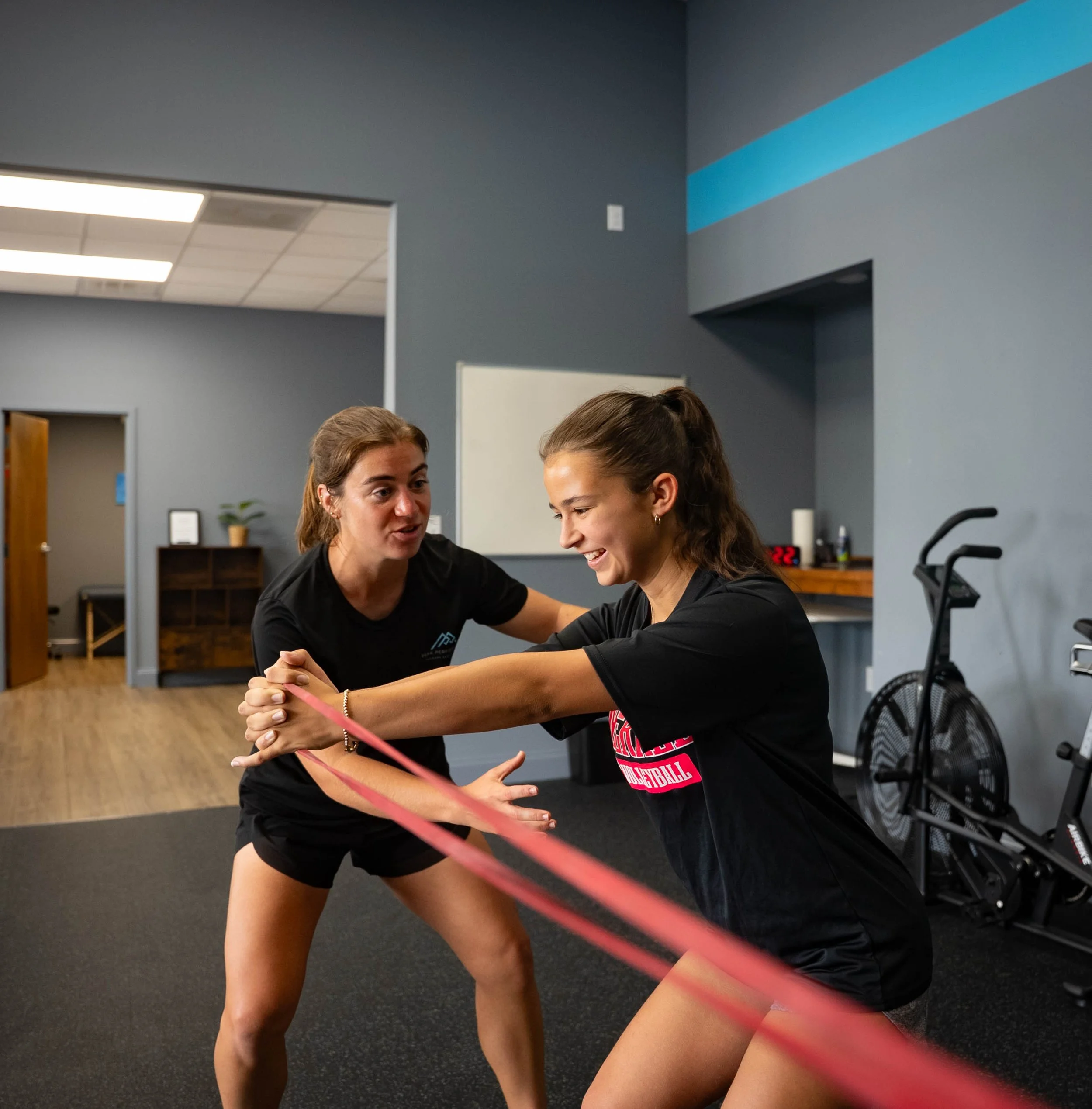 Performance Physical Therapy: The Hidden Advantage of Athletes Who Stay Pain-Free