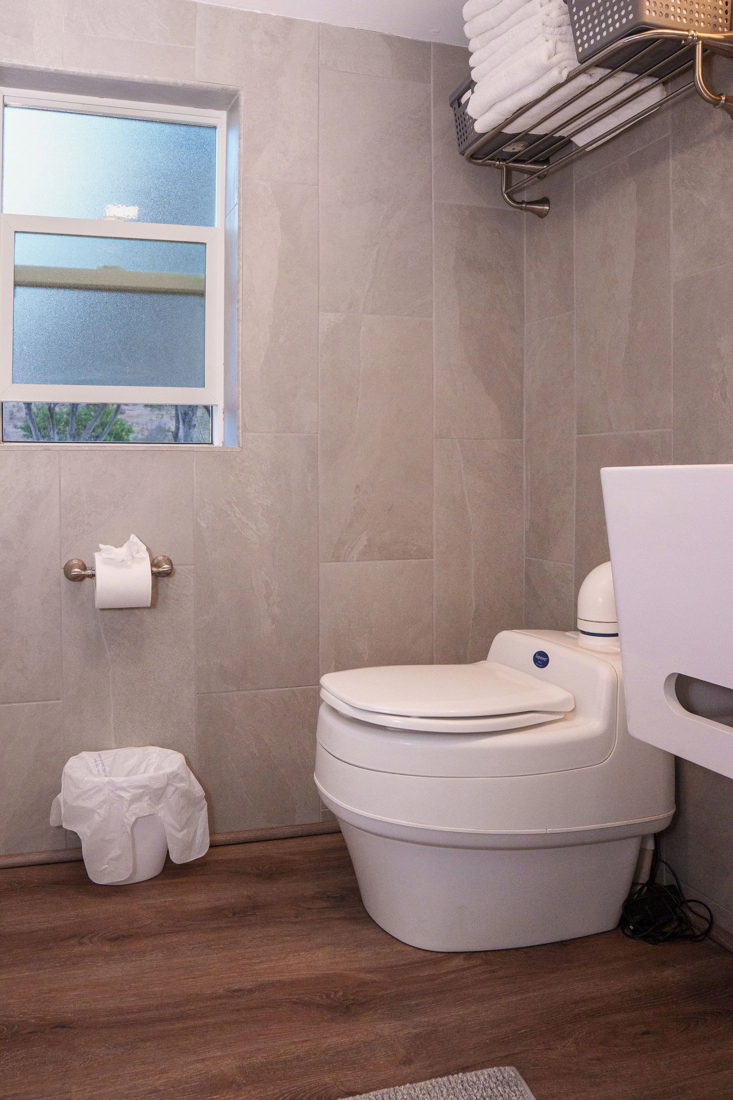 E-Sur-baño.jpg