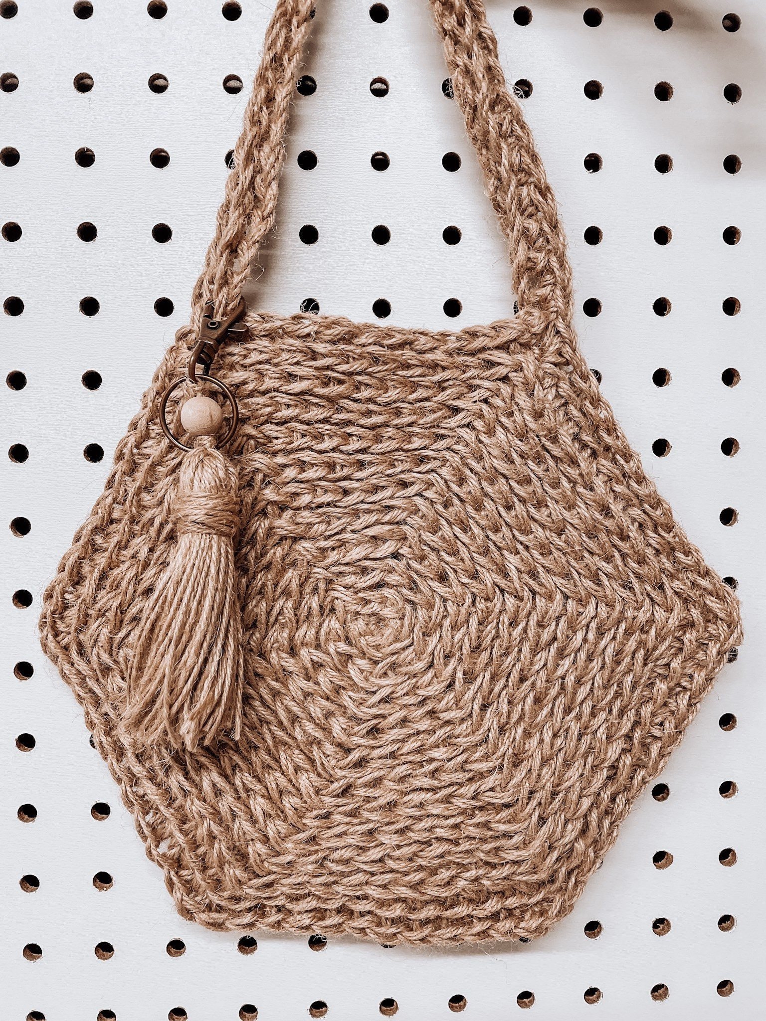 https://i.etsystatic.com/28663069/r/il/dc482a/3451528259/il_fullxfull.3451528259_2e2j.jpg
