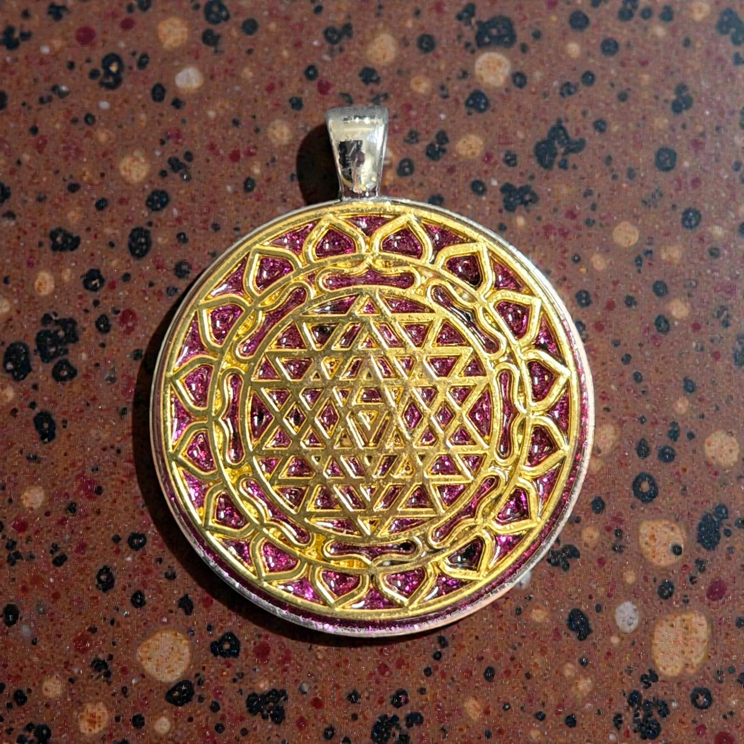 Sri Yantra (Violet/Gold)