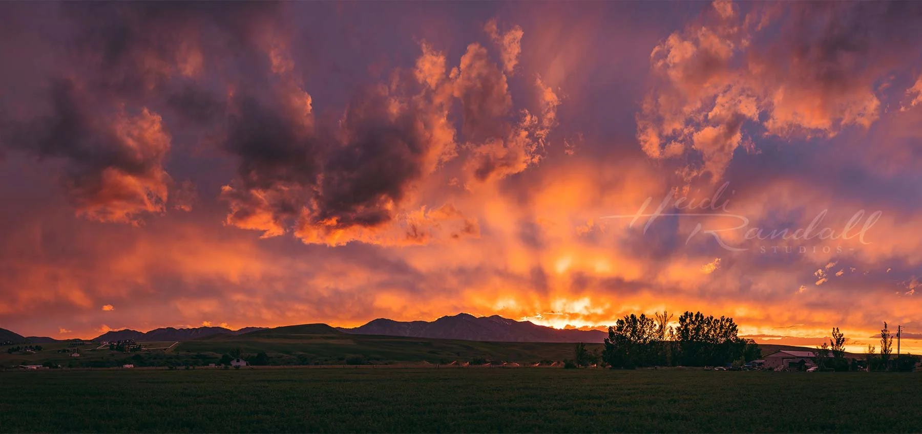 SpringSunsetFirePano-CacheValleySunsetPhoto-HeidiRandallStudios-web.jpg