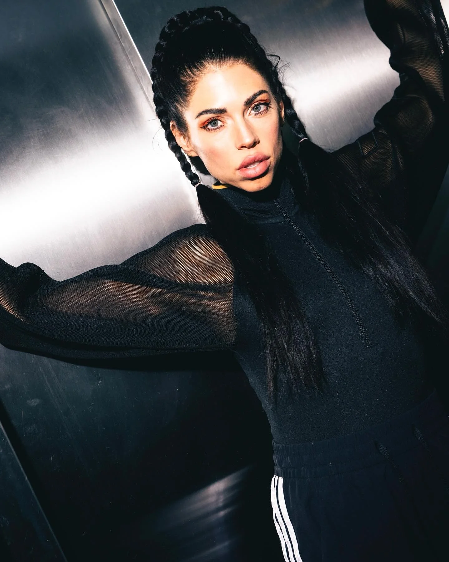 ADE 2025, 35+ artists in three days in our mini presskit station, thanks to the team <3 
styling @theraygency 
brands @i.simons / @fouramsterdam / @akkerman_eyewear / @fake_worldwide 
location @meetmeconnect 
glasses @akkerman_eyewear hosted by @m