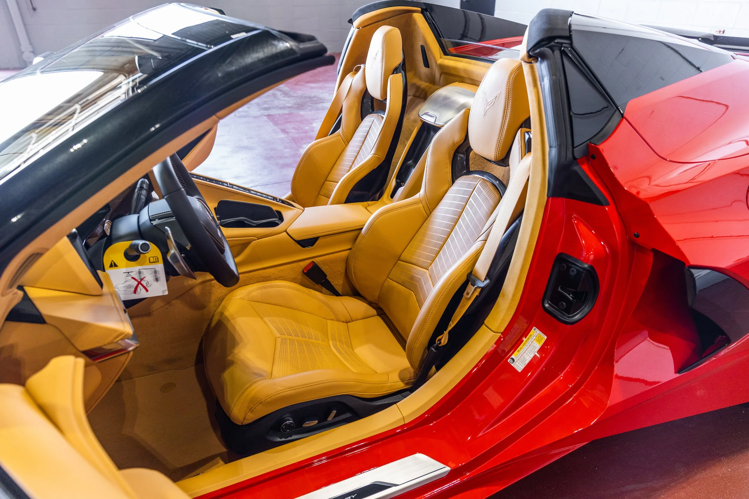 132 - interior - 2022 Chevrolet Corvette 3LT Convertible.jpg