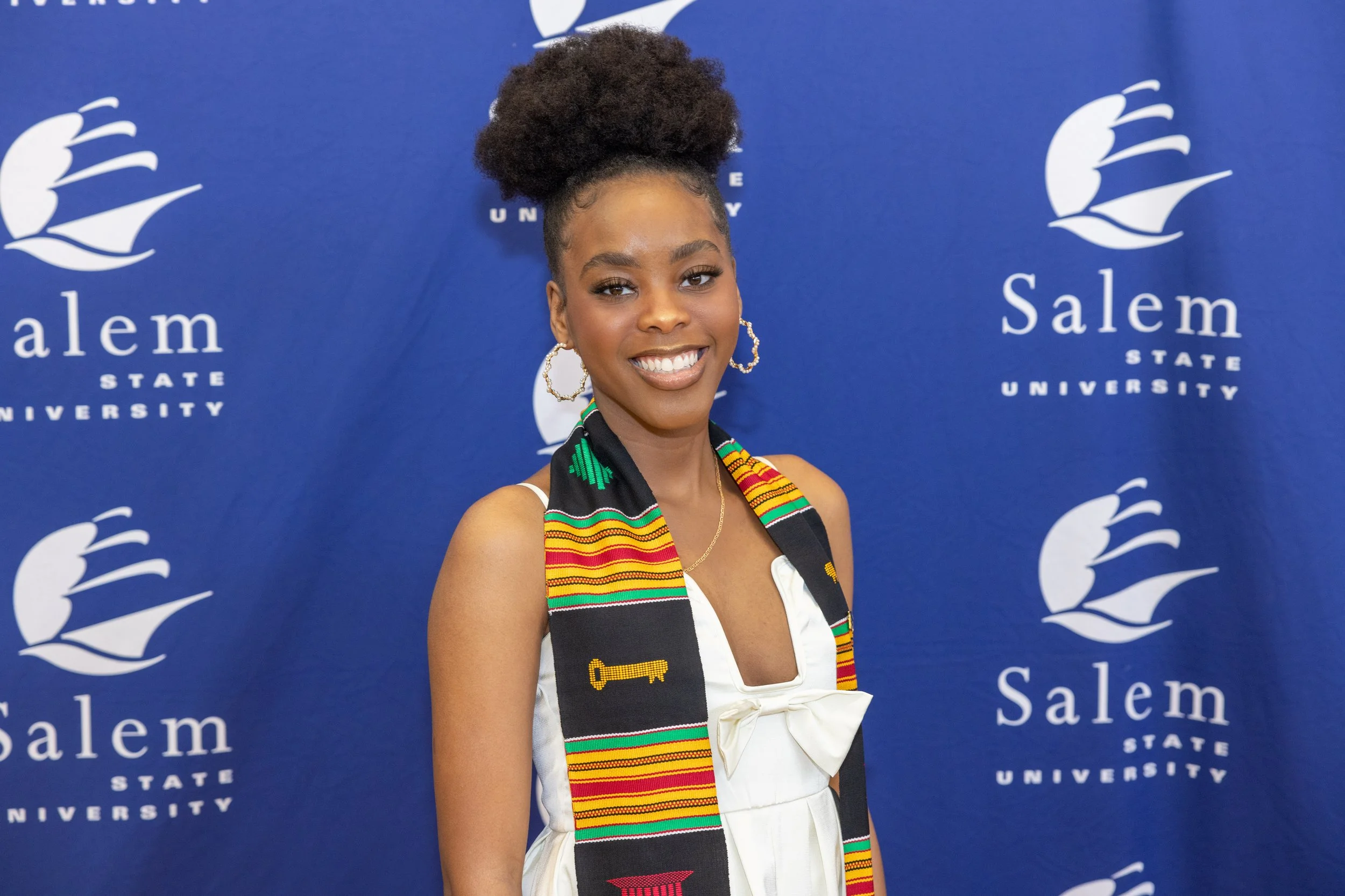 ALANA Graduation Photo Booth-7598.jpg