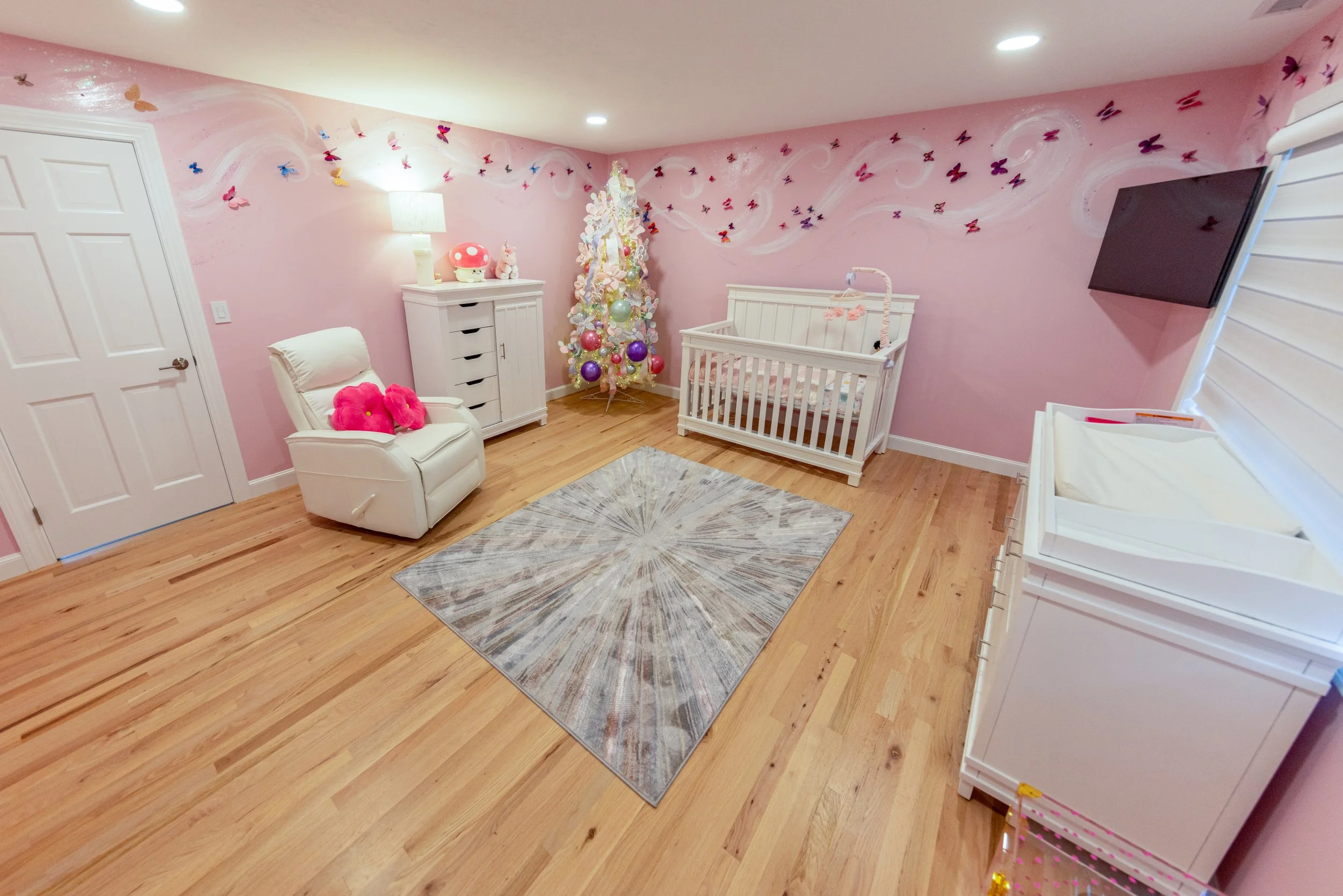 450 BEAR HILL Kids room.jpg