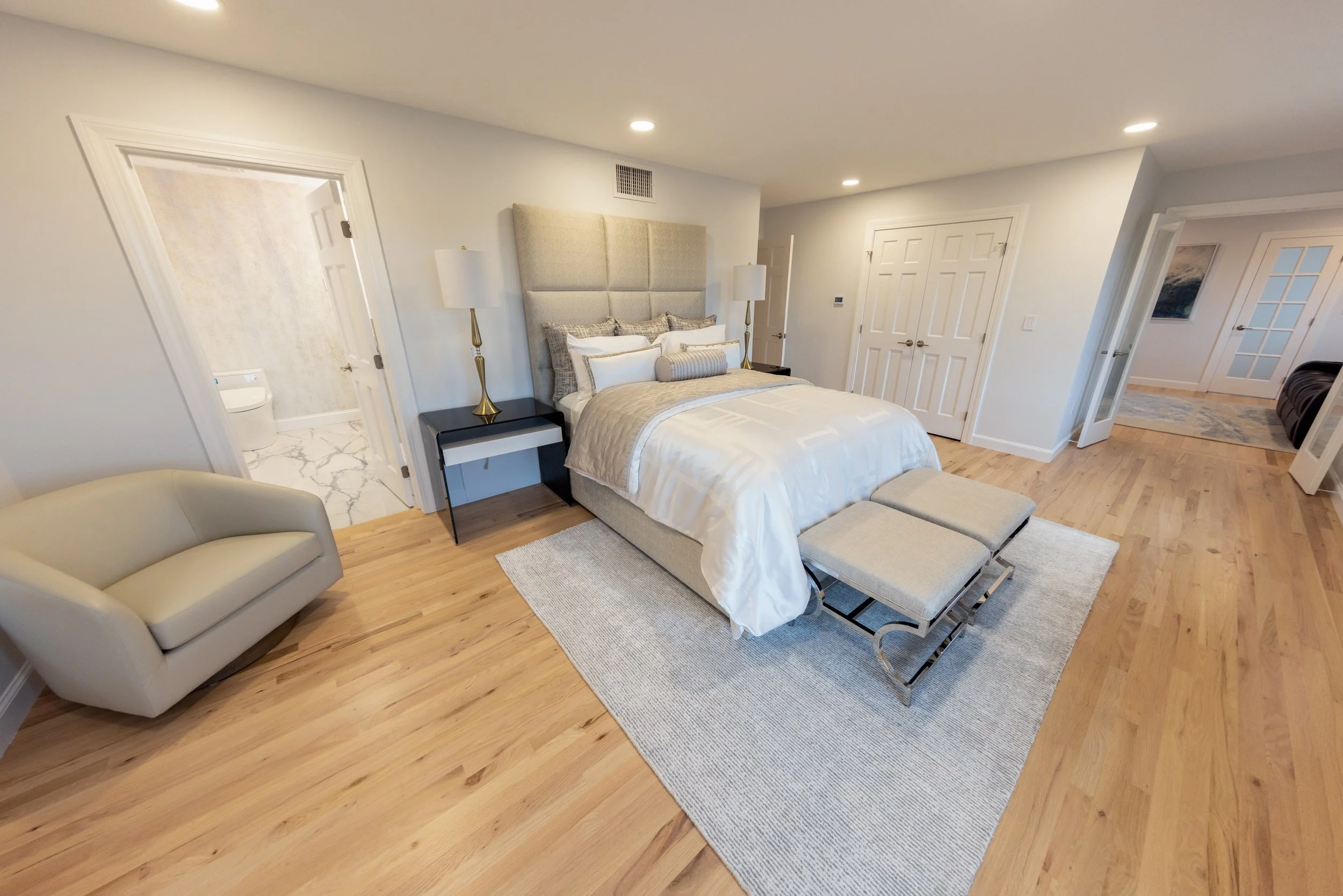 450 BEAR HILL Guest room.jpg