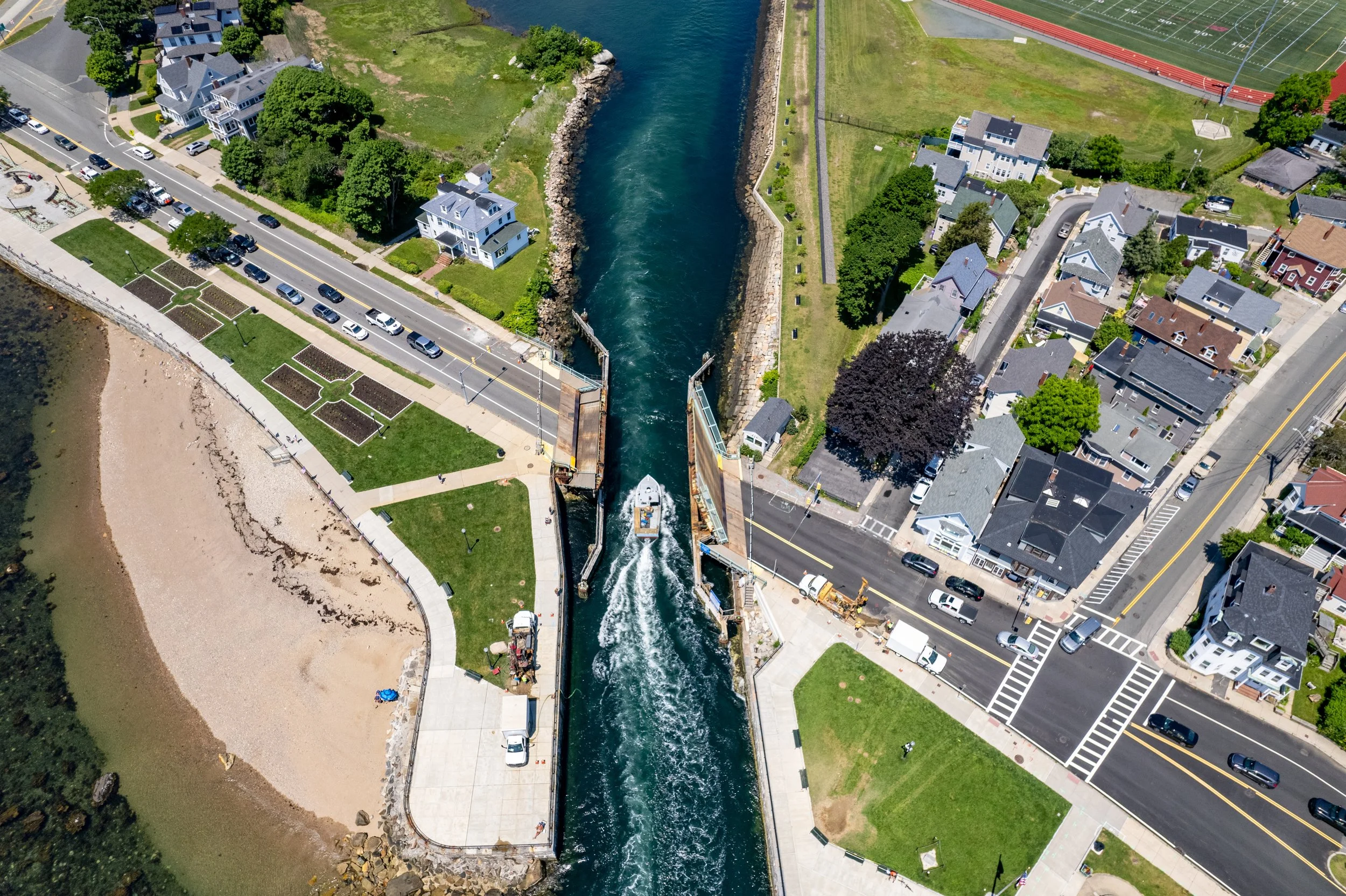 DISGLO- The Cut Bridge-2.jpg