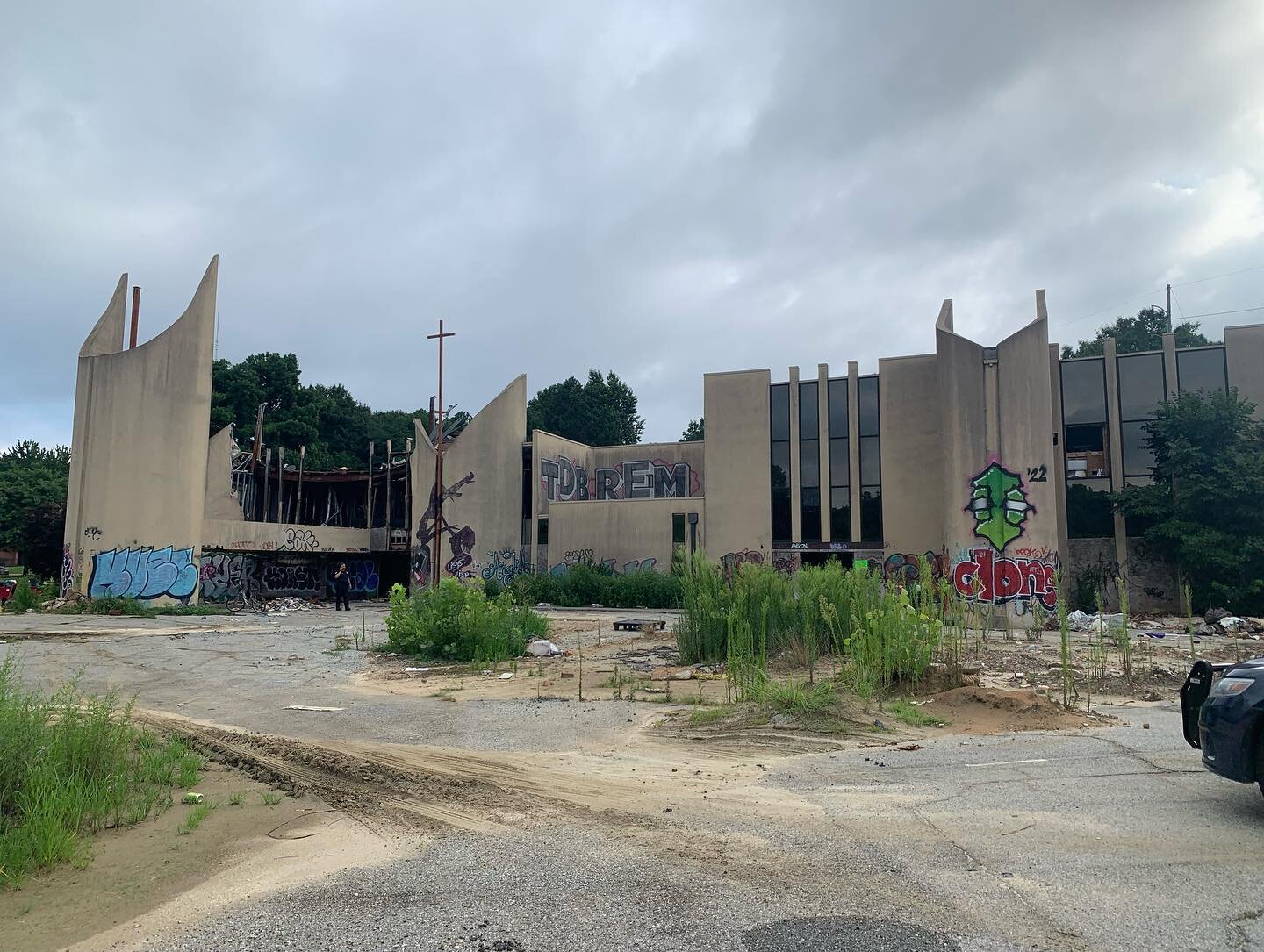 Yesterday morning demolition began on the abandoned church located at 277 Clifton Street. As many of you know, there were several unsheltered individuals taking shelter here. I am grateful to Gateway, PAD, Intown Collaborative Ministries, and Partner
