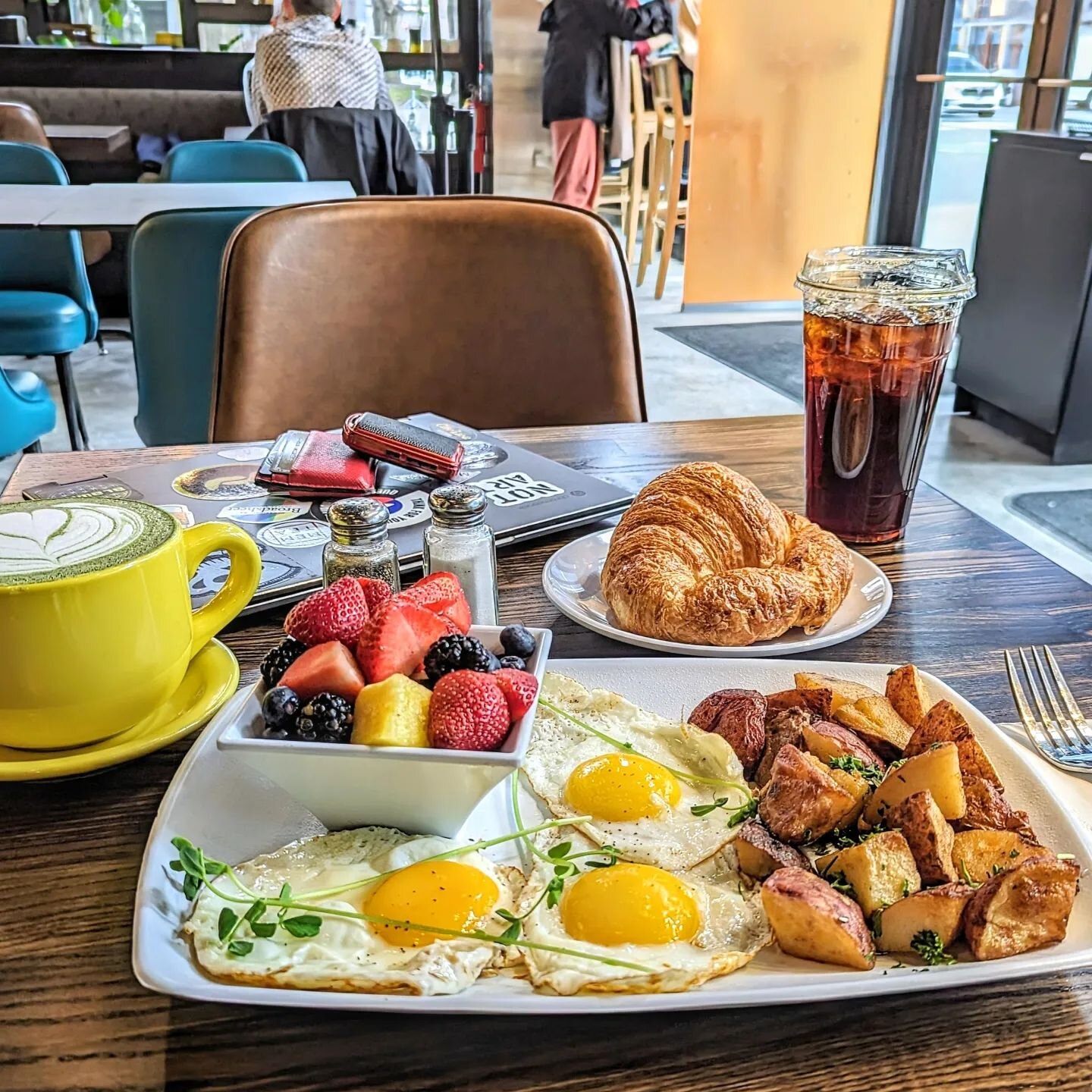 Sometimes you just want a classic breakfast.. executed perfectly.

Thanks Chef 😄

#lunchbreak #breakfasting #brunchtime #breakfastofchampions # nodiets #brunching #brunchaholics #bostonfoodies #bostonma #bostonsofinstagram #breakfasttime☕️ #bostonst