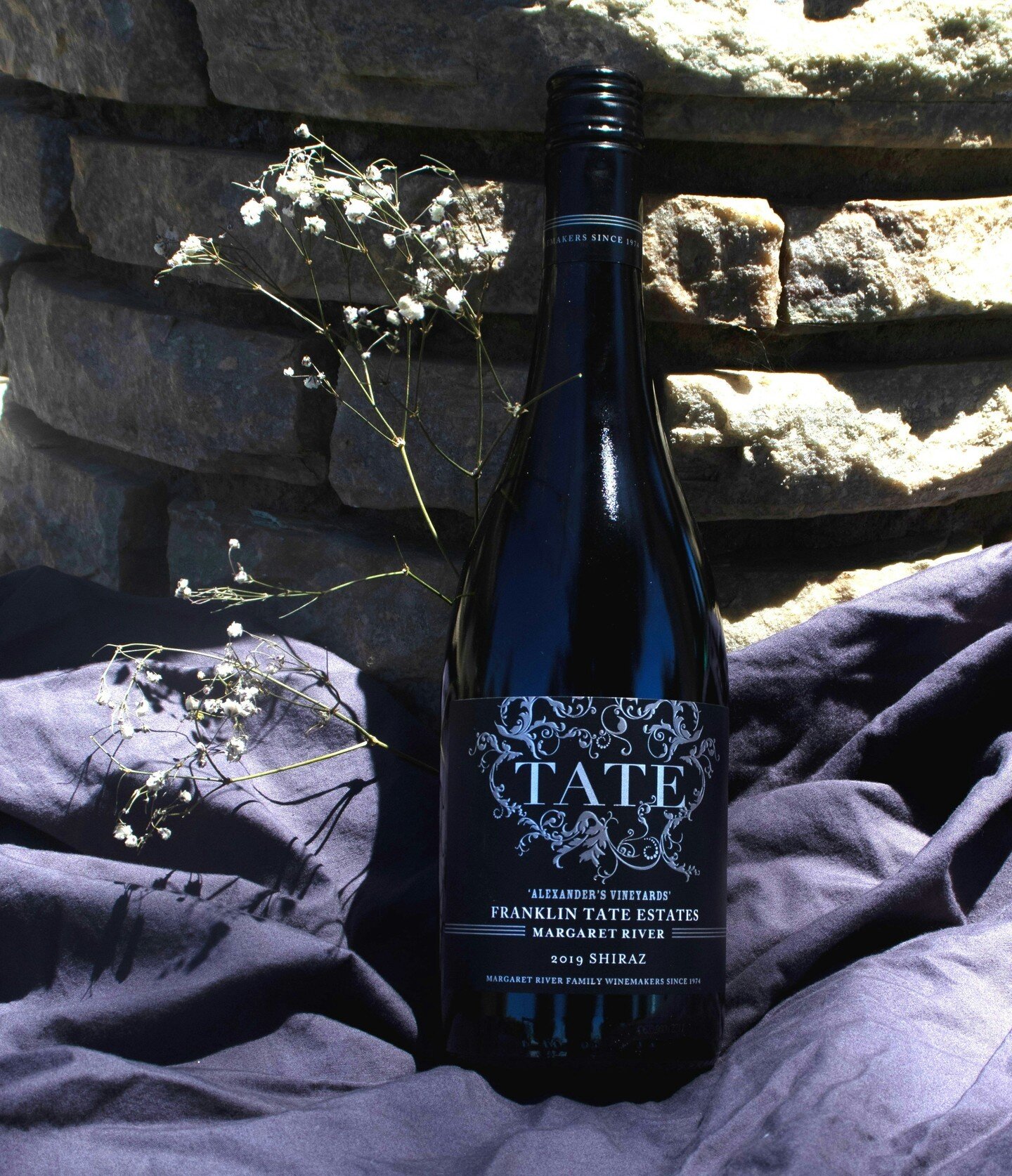 A perfect weekend Wine, Franklin Tate Estate Shiraz reflects the nose, with flavours of plums and blueberries balanced with dark mulberries and chocolate.