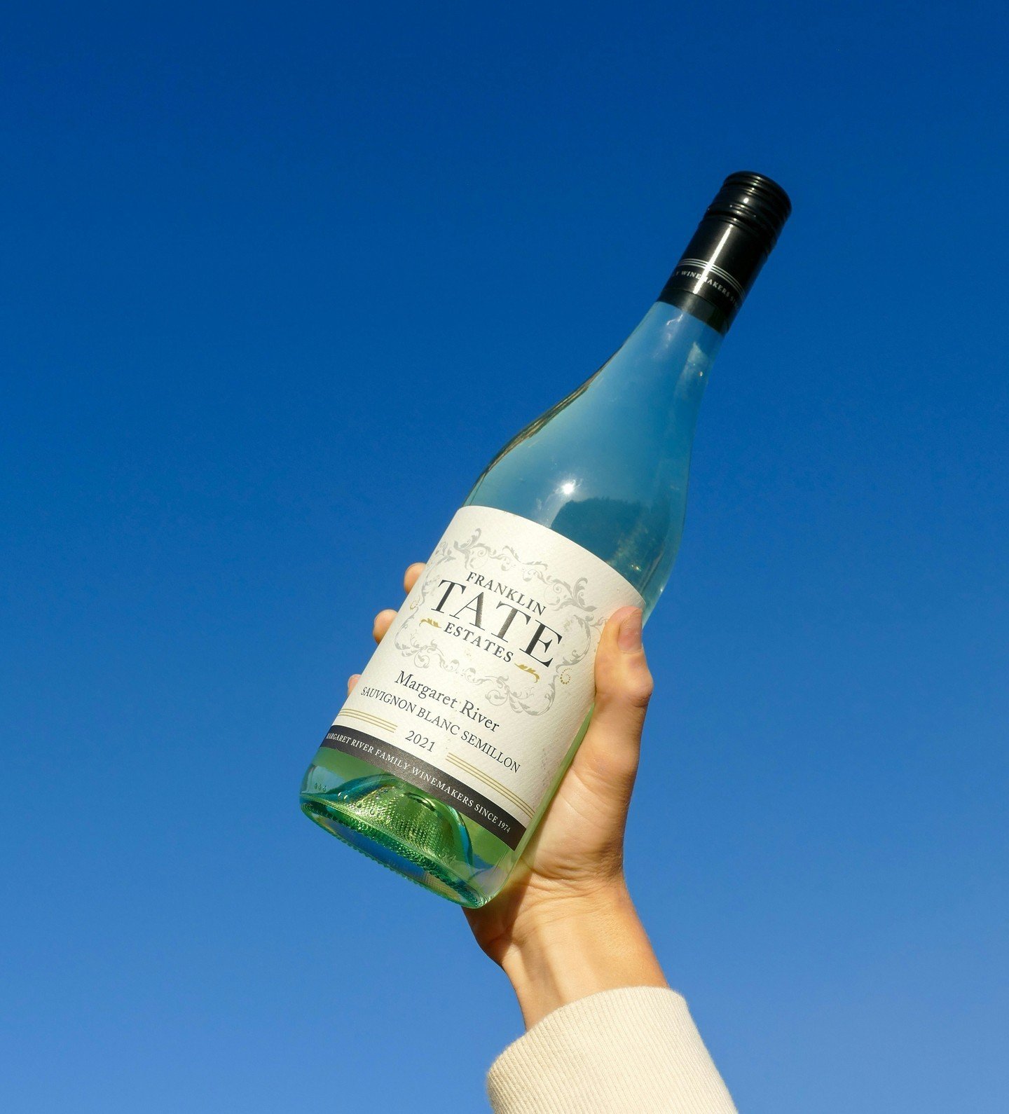 Our Sauvignon Blanc Semillon has a crisp bright acidity, lemongrass and lime palate. Complemented by juicy guavas and honeydew melons.