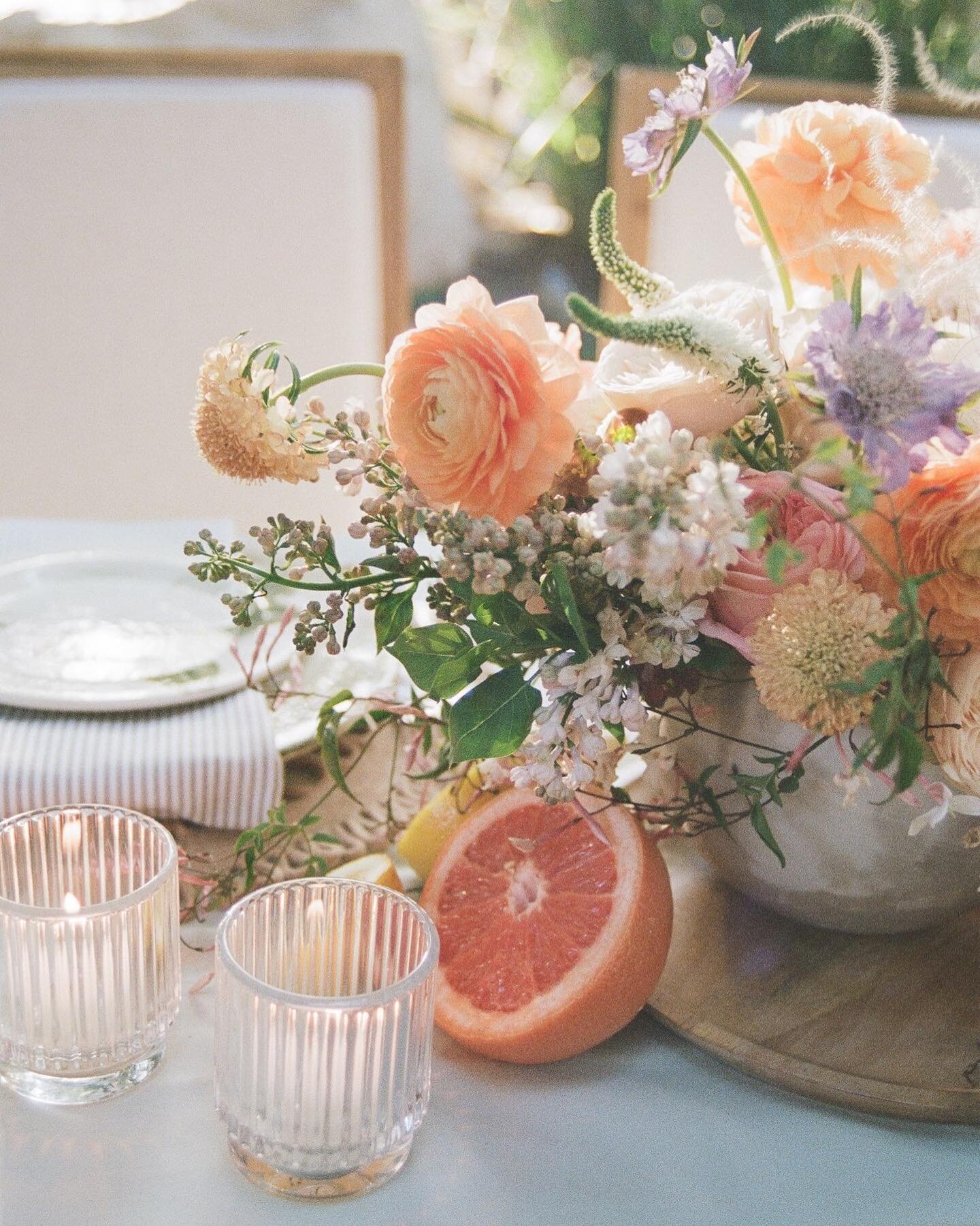 Happy Easter Everyone!! 🌸🐰

Photographer: @ashleyburnsphotography 
Planning / Coordination / Design: @galasbygerryevents 
Florals: @whitefigdesigns 
Rentals: @kacesetsyourspace @tacer_losangeles 
Linen: @bbjlatavola 
.
.
.

#galasbygerry #spring #h