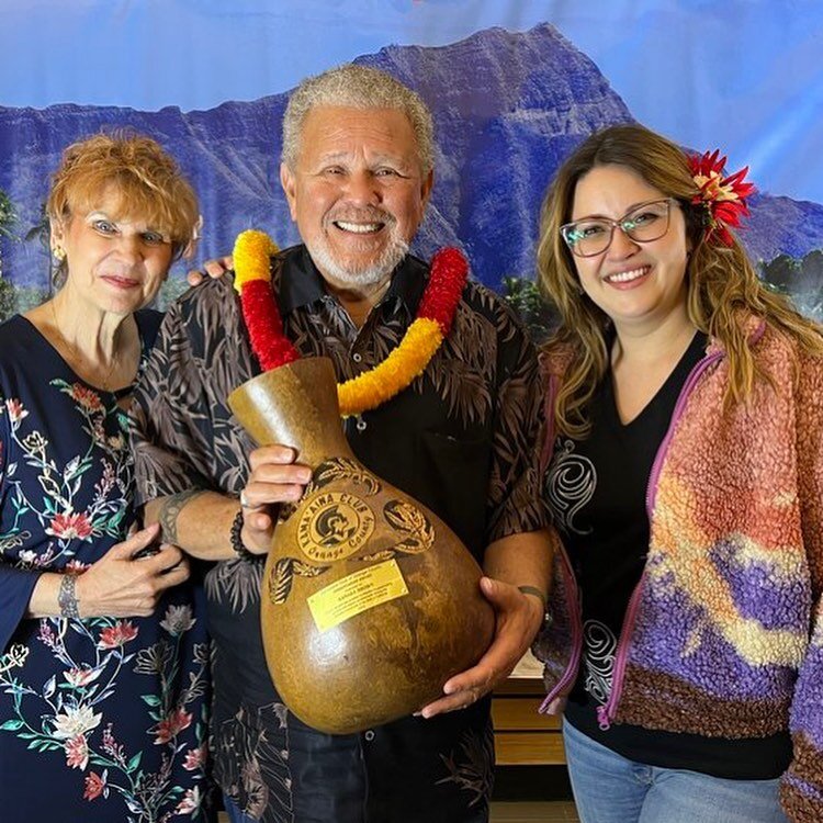 A &ldquo;Humanitarian Award&rdquo; was presented to Sandwich Islands own Kamaka Brown for his devoted and unselfish contribution in perpetuating goodwill and cultural achievements among the Hawaiian community in the state of California.  Presented by