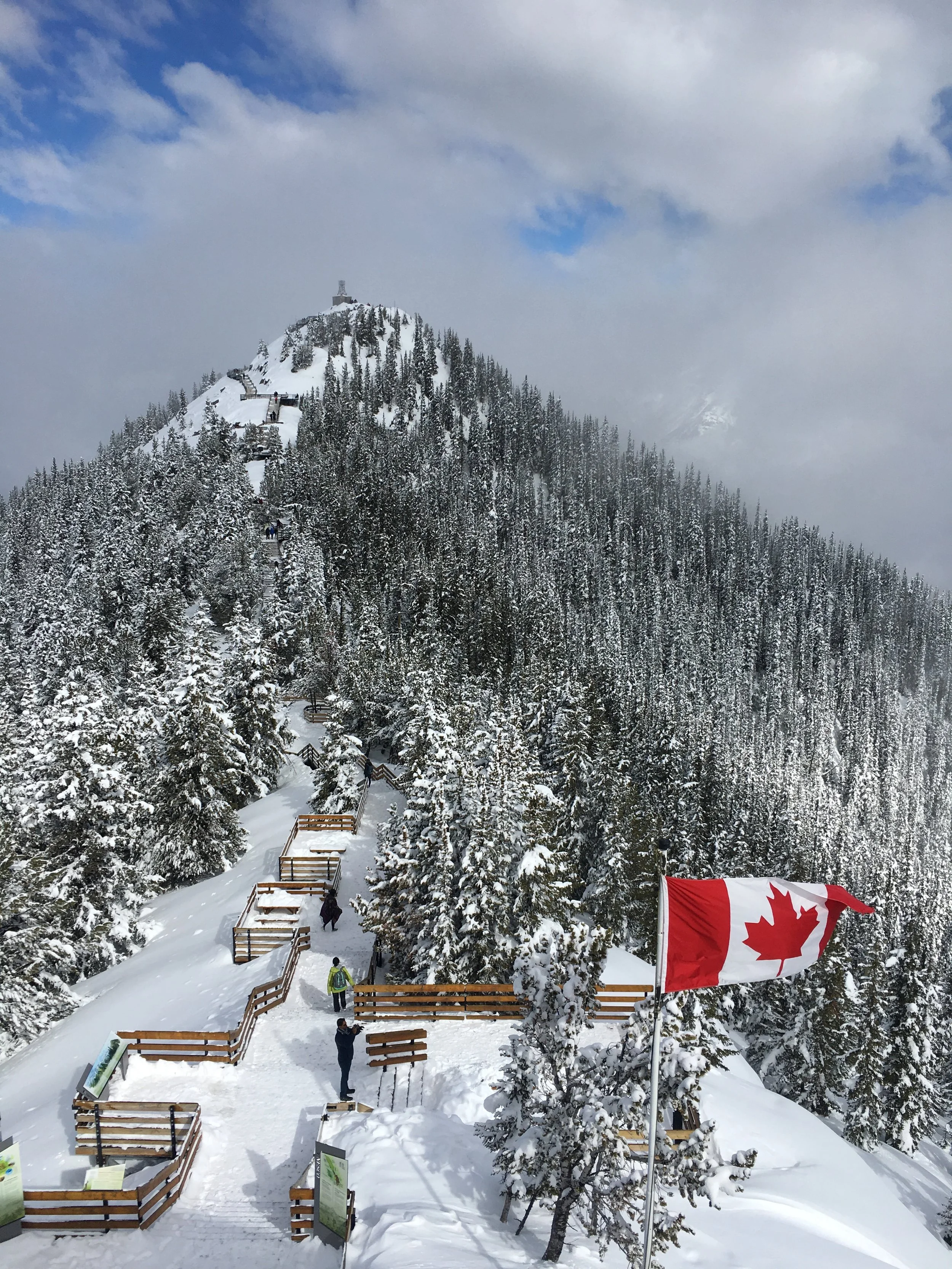 Canada Banff Gondora.JPG