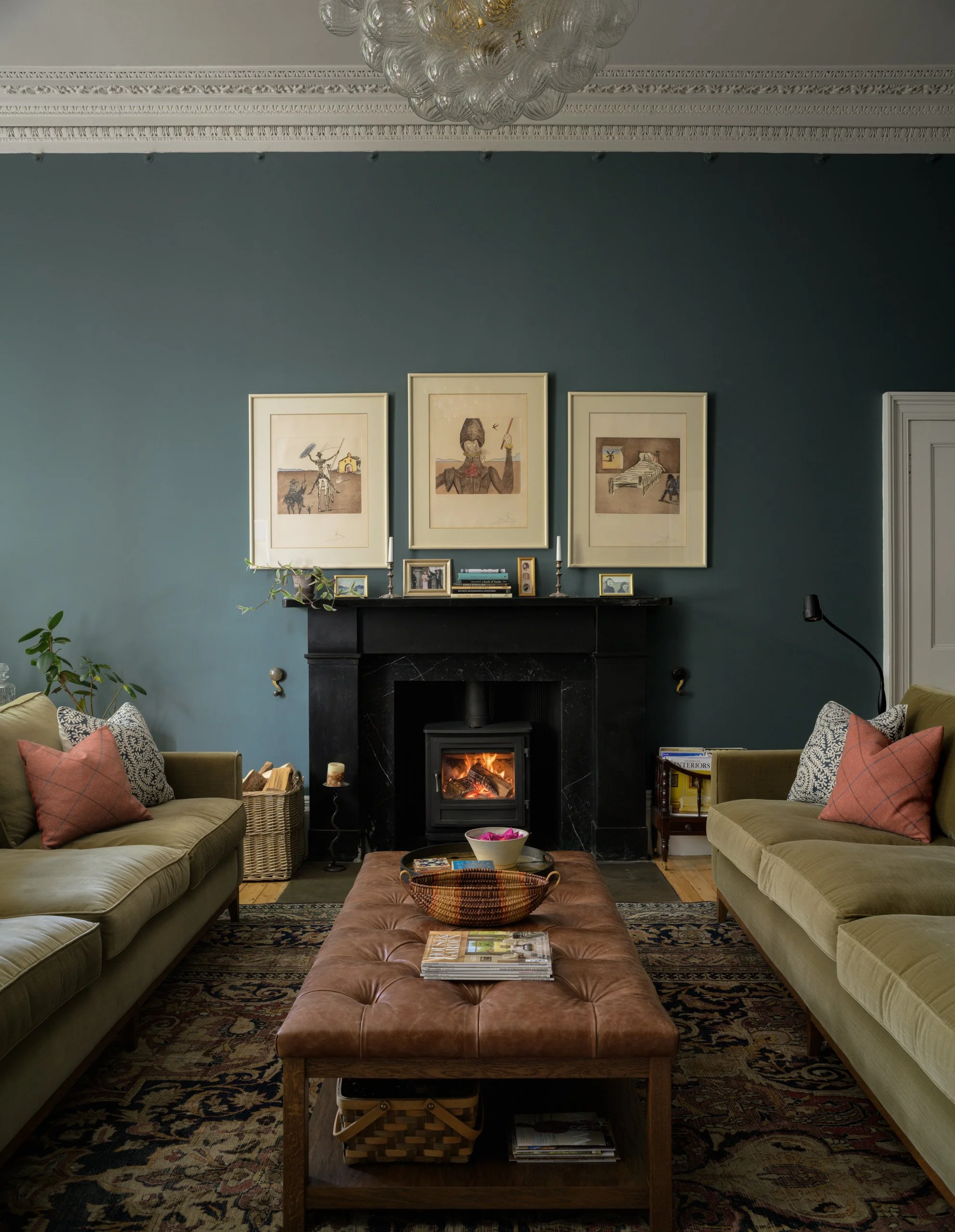 Web livingroom_fireplace_on © ZAC and ZAC.jpg