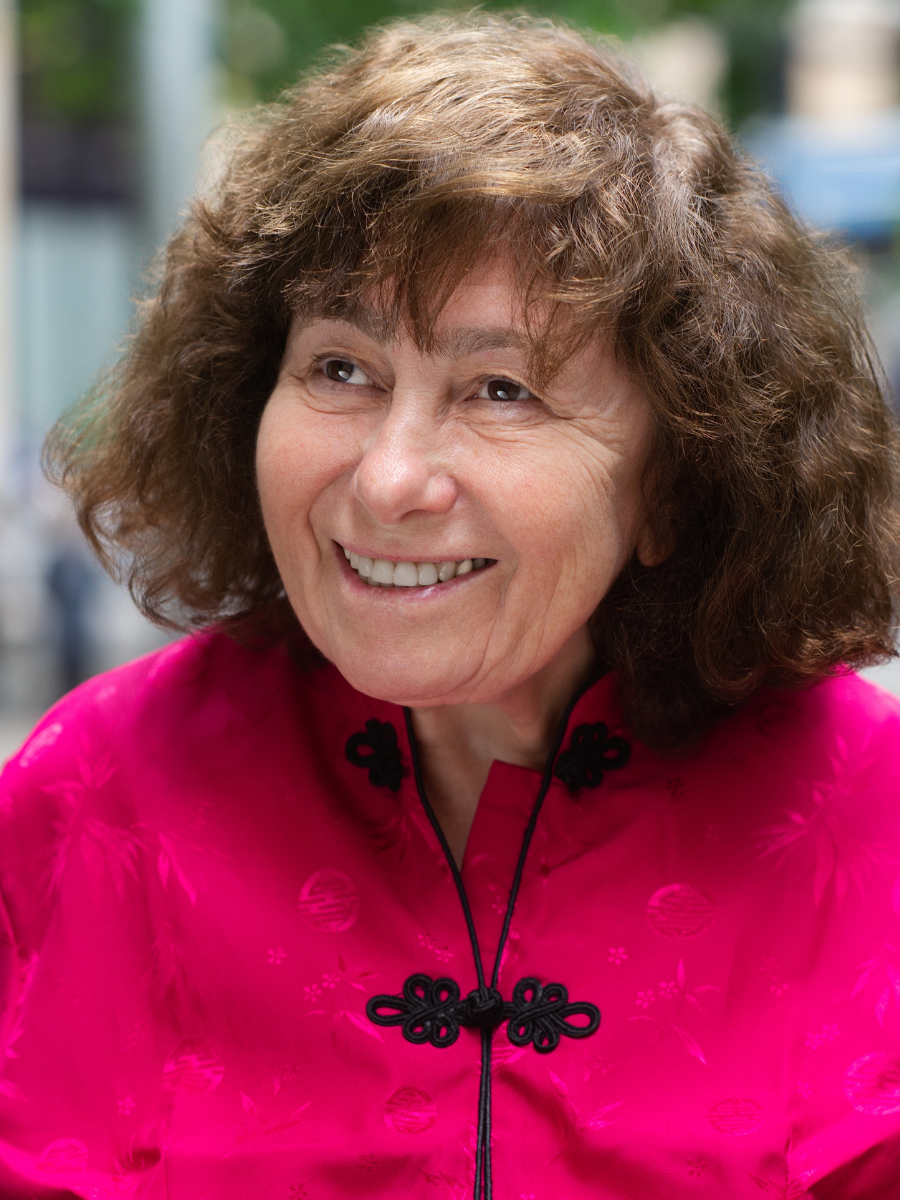Profile picture of Academy Travel's tour leader Dr Estelle Lazer