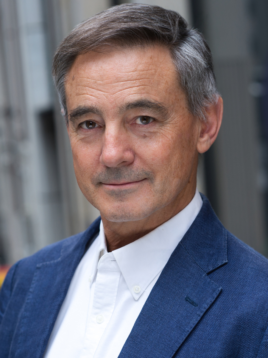 Profile picture of Academy Travel's tour leader Brad Manera