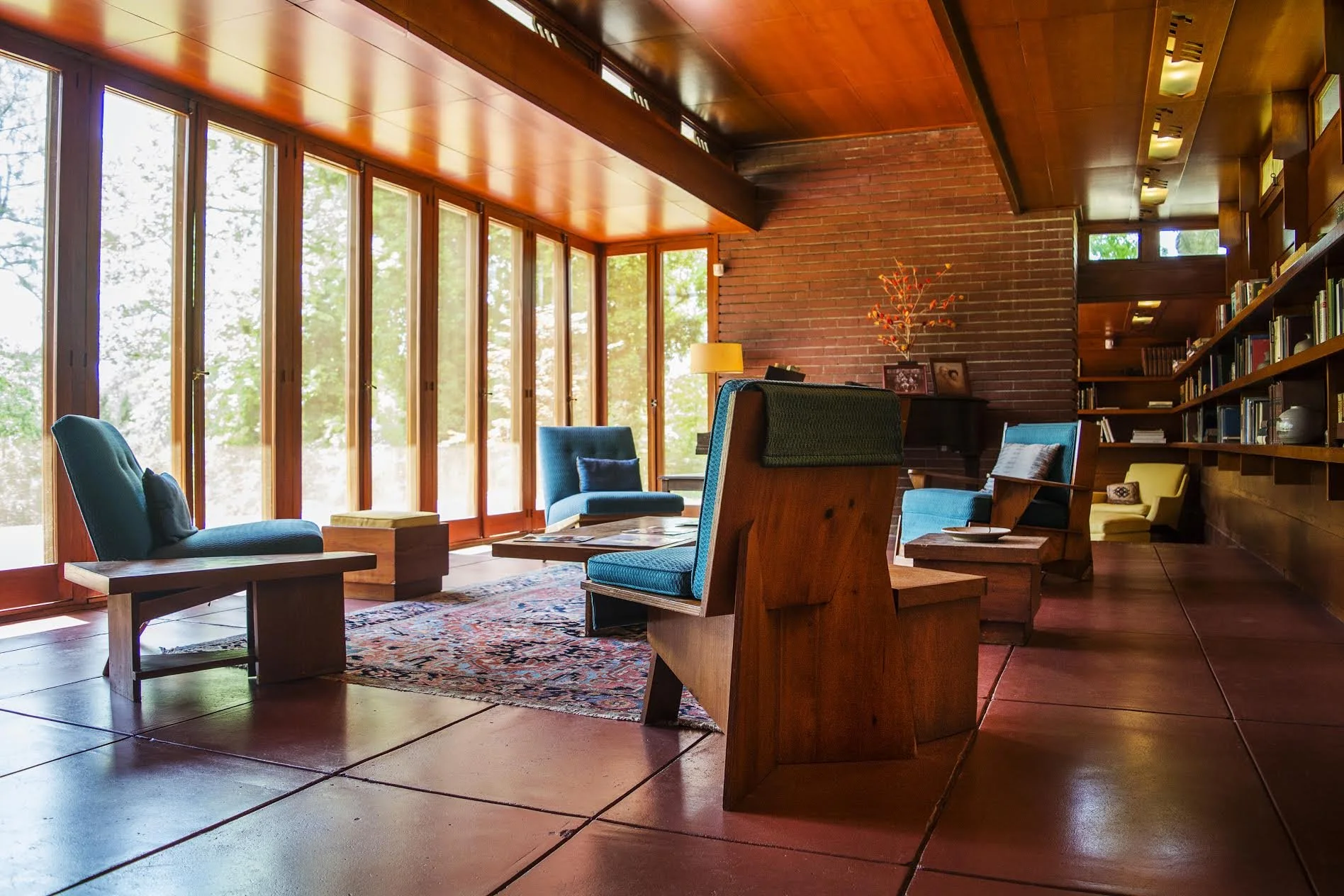 The Utopian Dream of Frank Lloyd Wright’s Usonian Homes — Academy ...