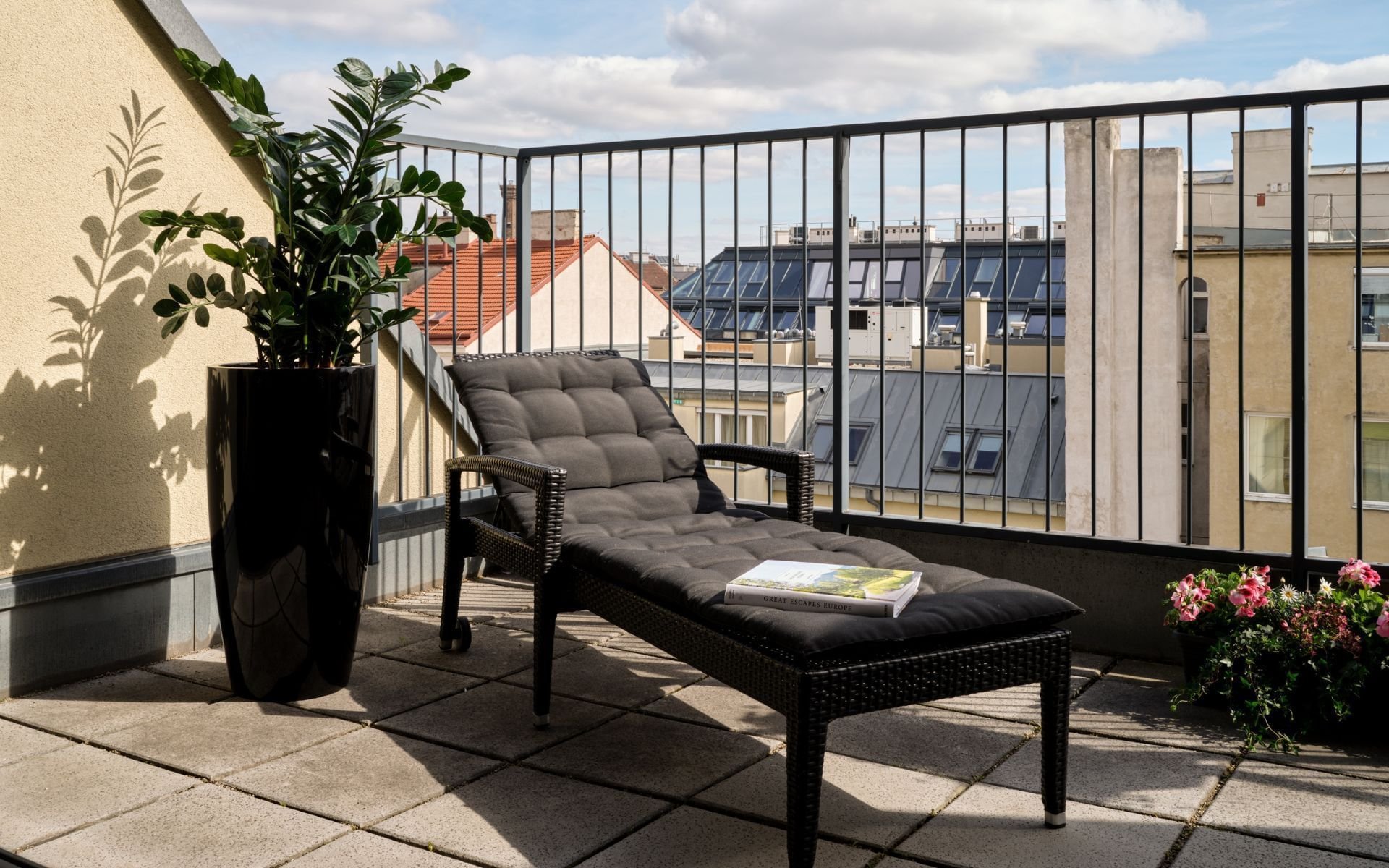 flemings-hotel-wien-stadthalle-signature-suite-double.jpg