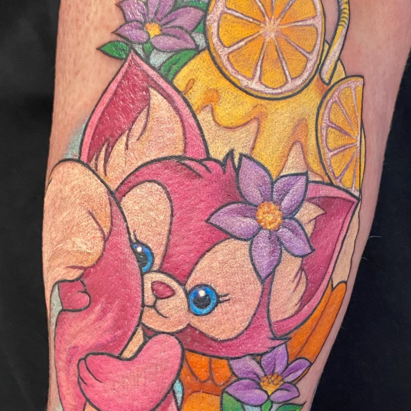 Linabell and Gelatoni for the wonderful Cat! 😊
Linabell taught me about shaved ice. Made this year? Last year? I don&rsquo;t know anymore 😂

Made with @fusion_ink and @killerinktattoo supplies in #edinburgh

#linabell #gelatoni #duffyandfriends #di