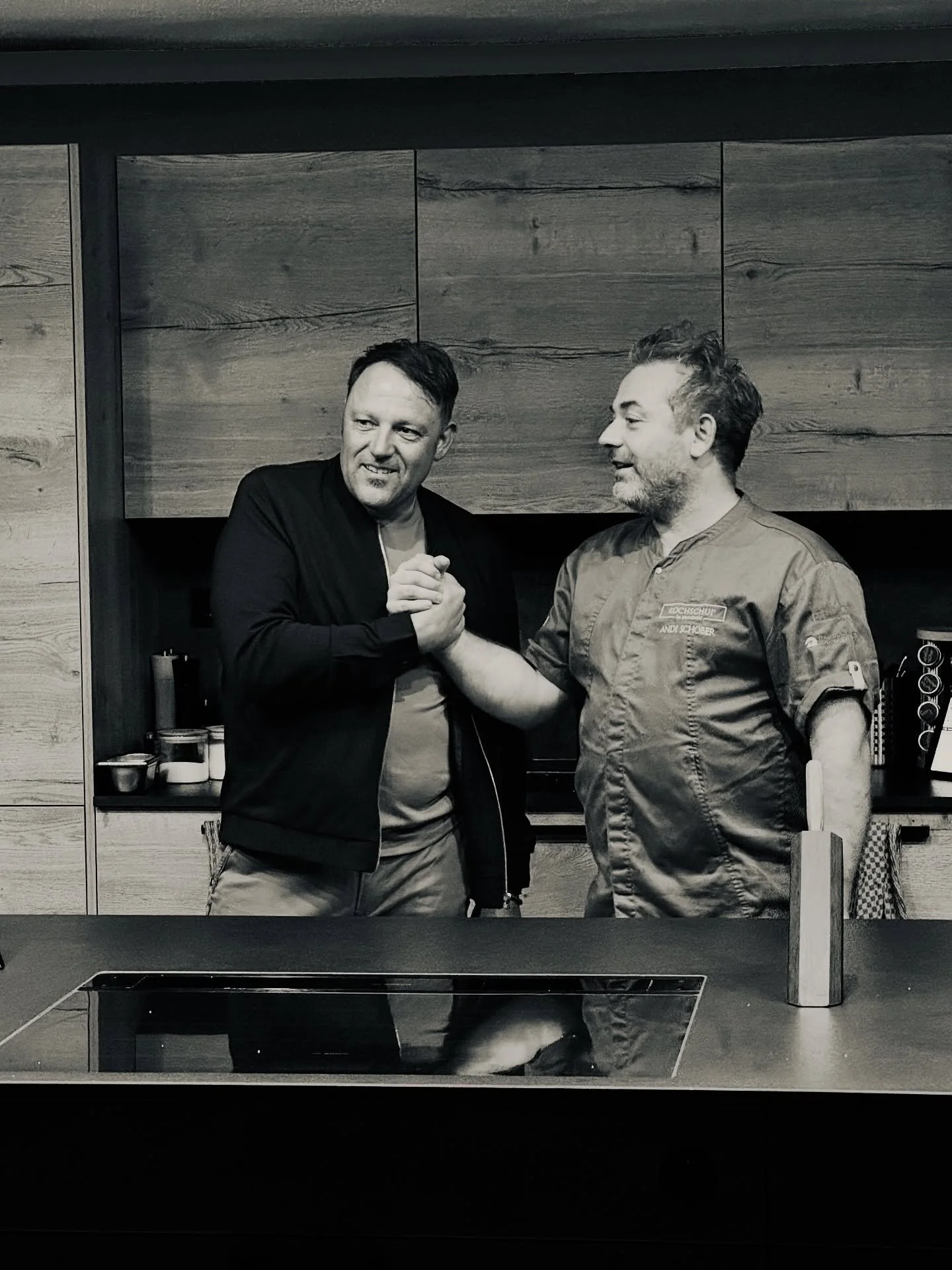 Eine Party in der K&uuml;che. So hat er sich es gew&uuml;nscht&hellip; zum 50er. 
Wr haben das ganze dann umgesetzt und es war ein super Abend. Mit 5 Runden Showcooking konnten wir 40 G&auml;ste den ganzen Abend unterhalten bis es es dann soweit war 