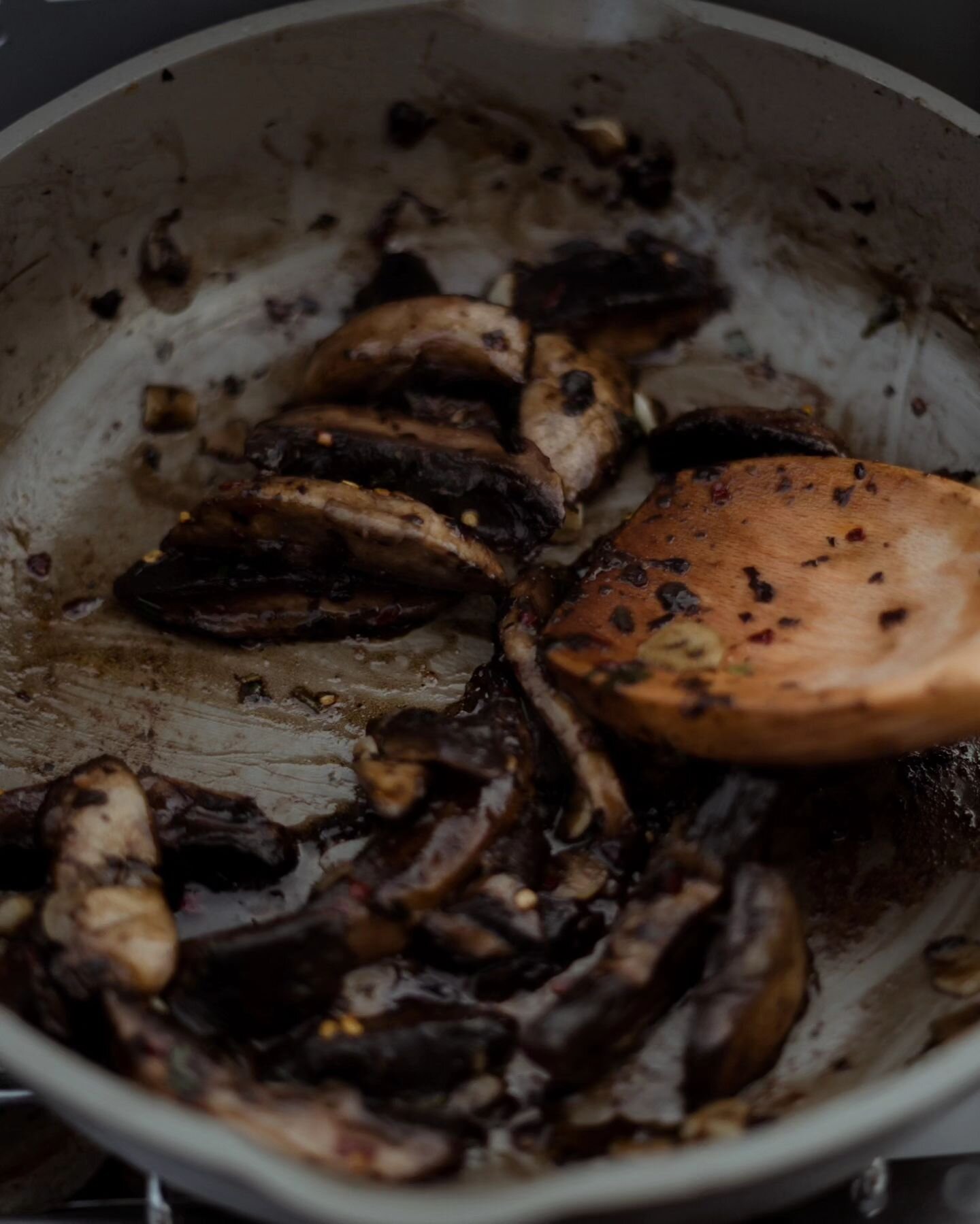 Indulging in our camping tradition of cooking something mushroom related &ndash; This time around it was tarragon garlic mushrooms, equal parts warming &amp; comforting. You can switch tarragon for any herb you fancy, skip the wine, or add a splash o