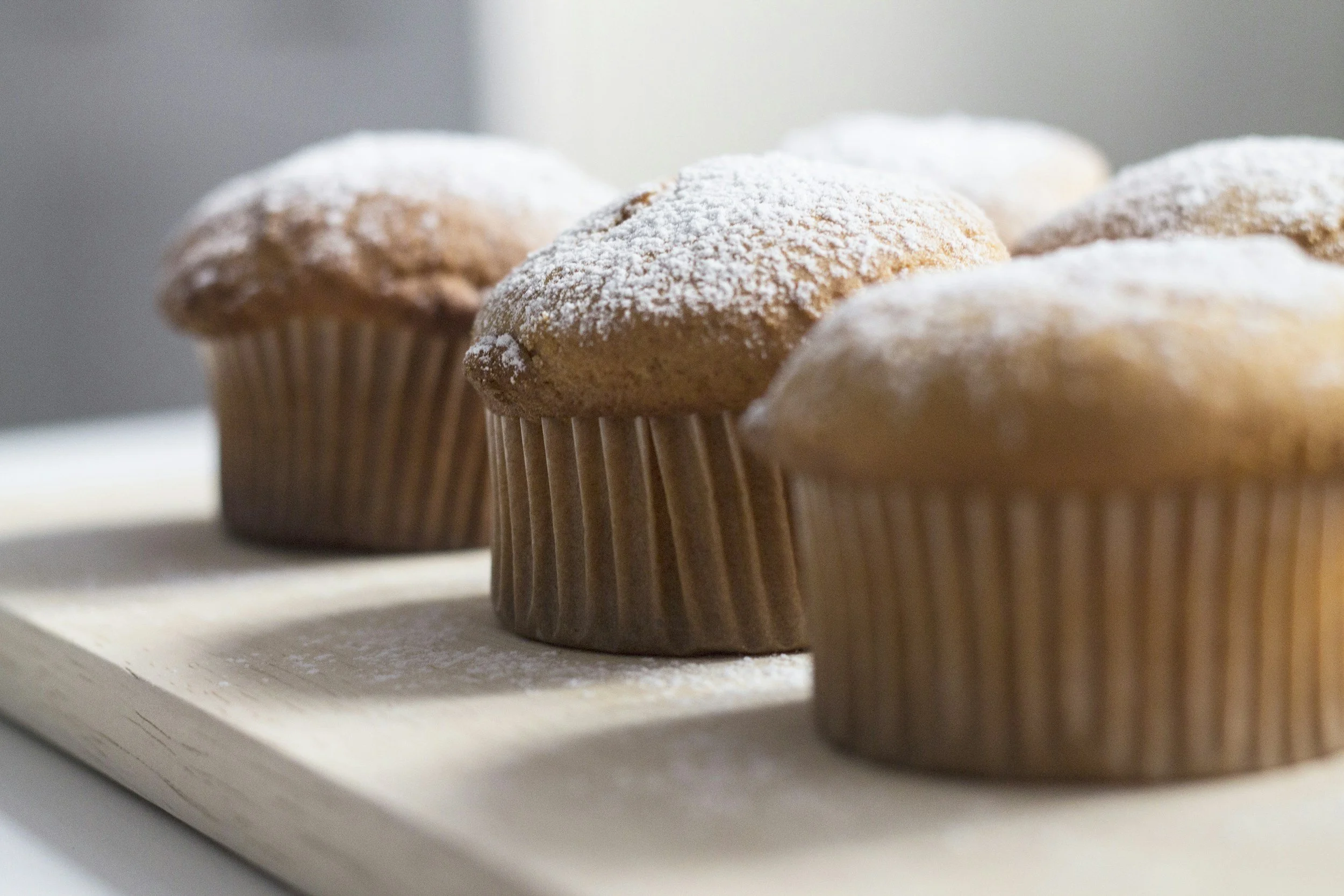 bakery-style banana muffins