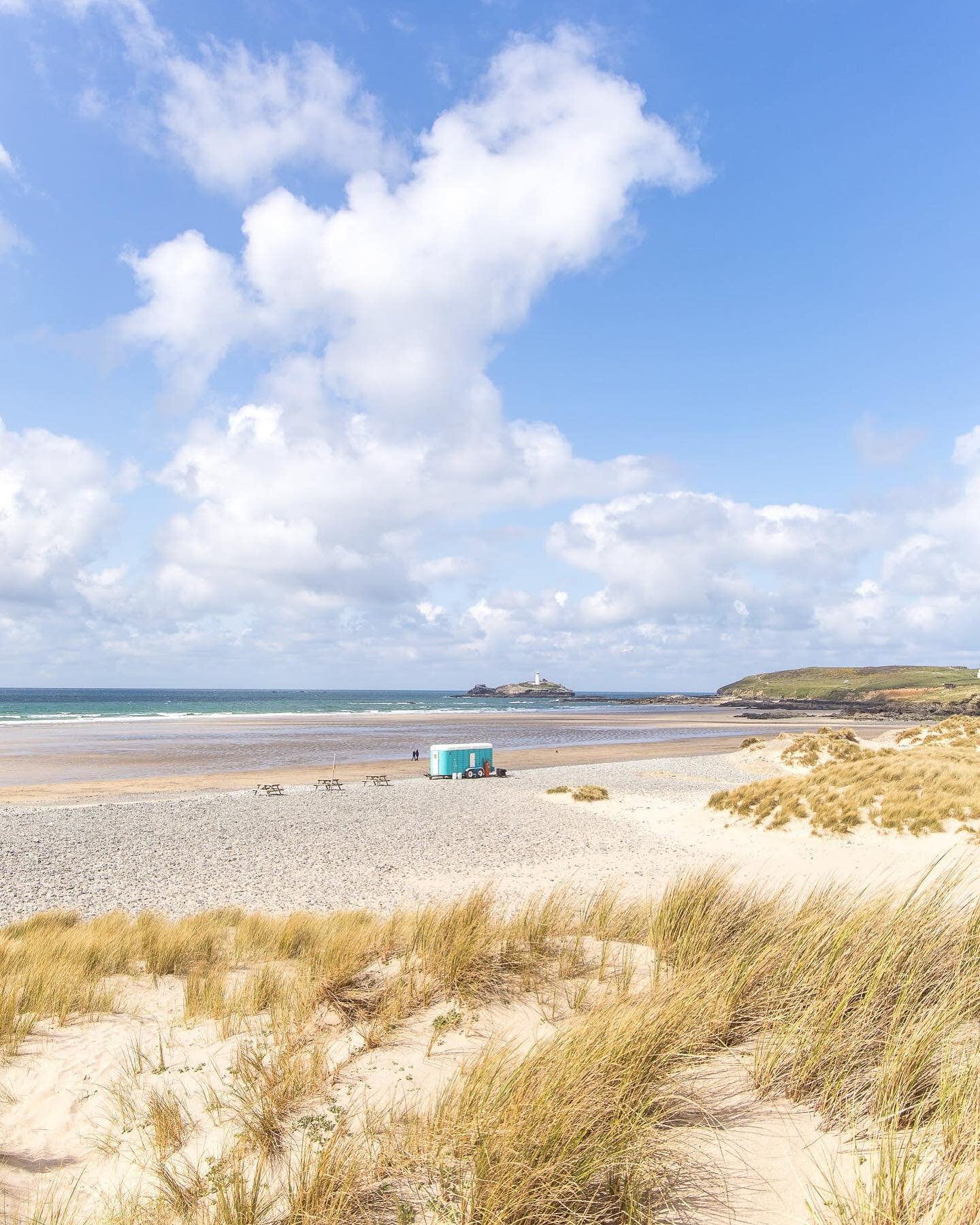 The beautiful Gwithian Sands from our trip to Cornwall last month. And you can just see the wonderful @hungryhorseboxco on the beach - our favourite place for coffee. You can&rsquo;t beat that view!! We had quite a few rainy days, then a glorious blu