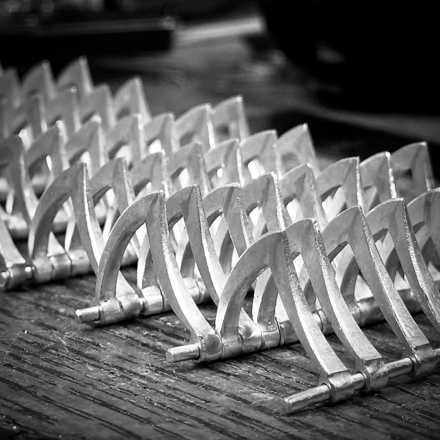 Making waves 🌊🌊🌊 #heardmuseum #newfor2026 #outoftimeman #studiolife #jewelry