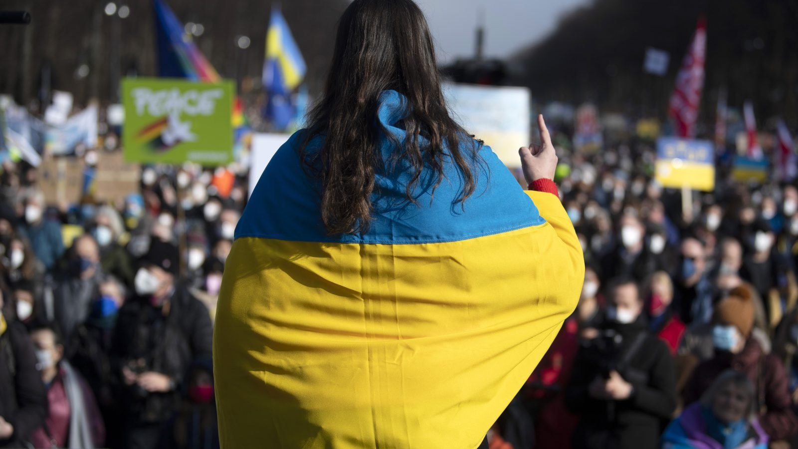 Rest of World | Ukraine's tech community rallies to support refugees and battle misinformation