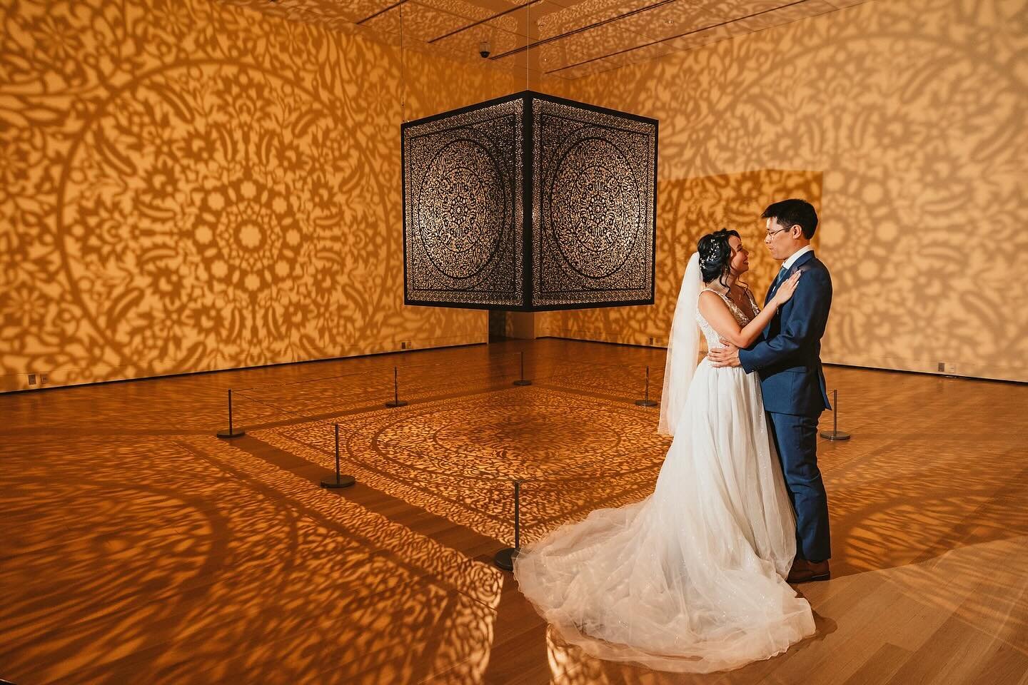 Love this beautiful and private moment of A&amp;D at the Anila Quayyum Agha exhibit inside the Peabody Essex Museum 🧡

📷: @yimotion_photography