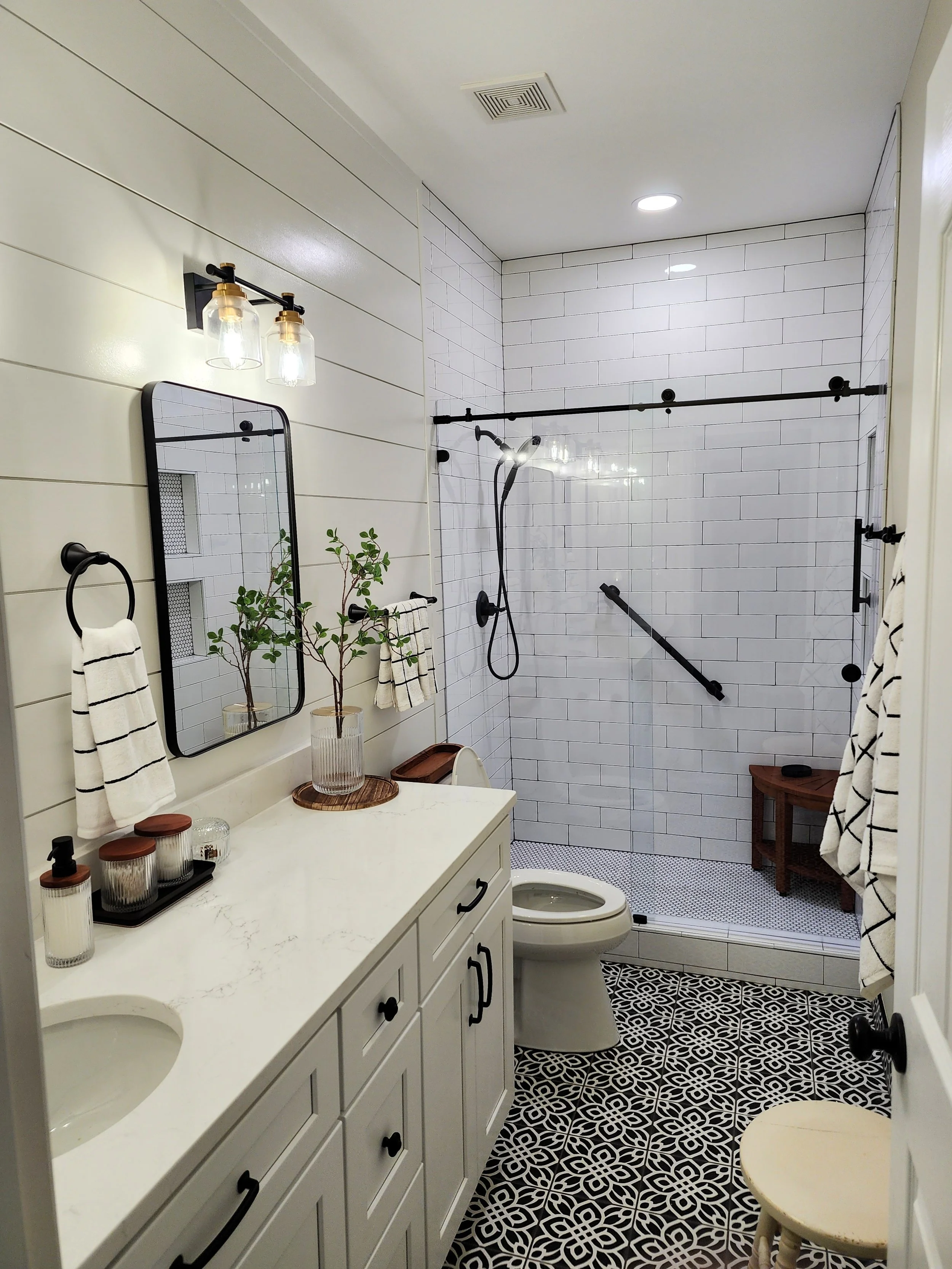 5 Reasons to Convert Your Tub to a Shower