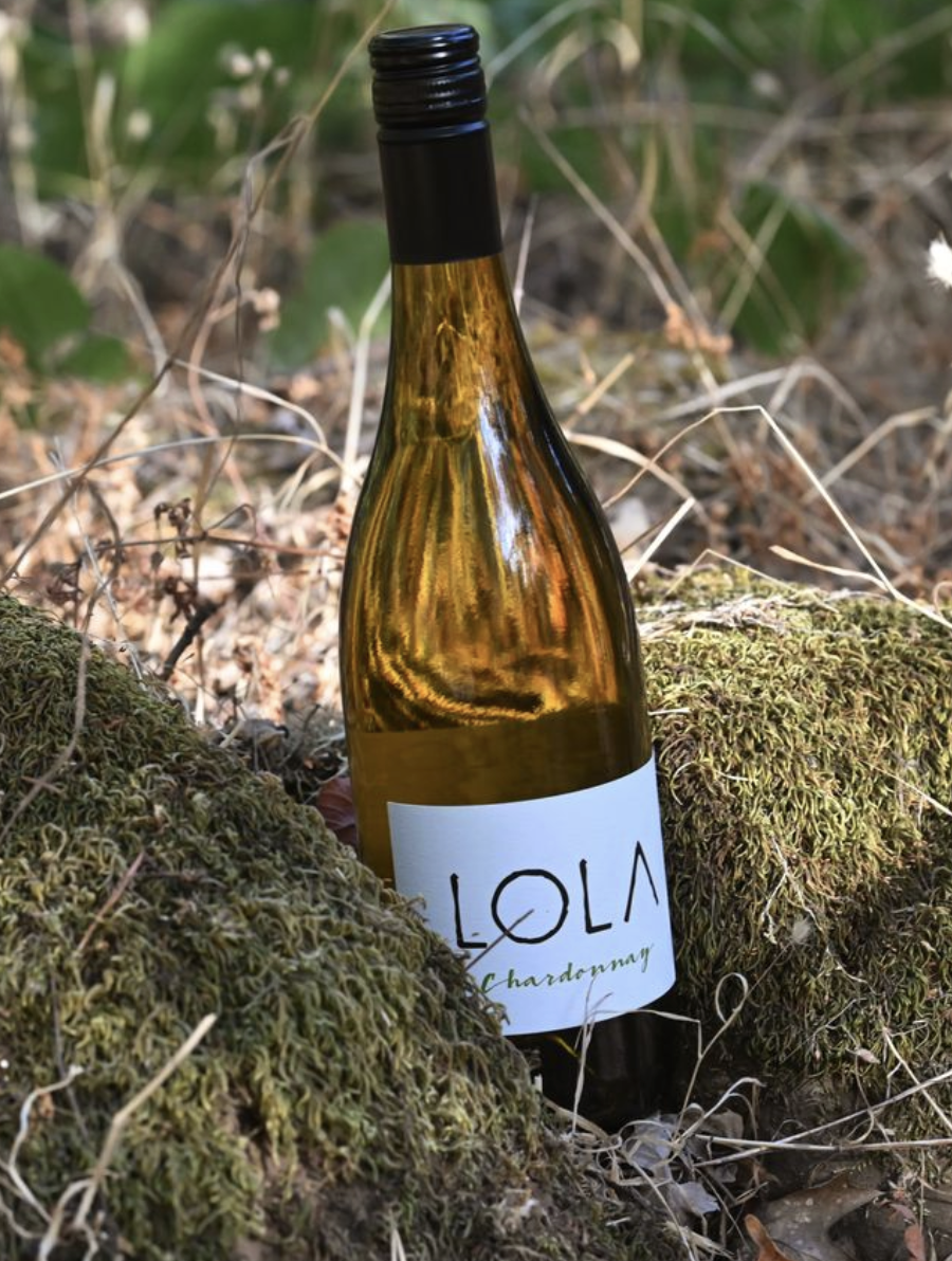 LOLA Chardonnay Sonoma Coast in the nature