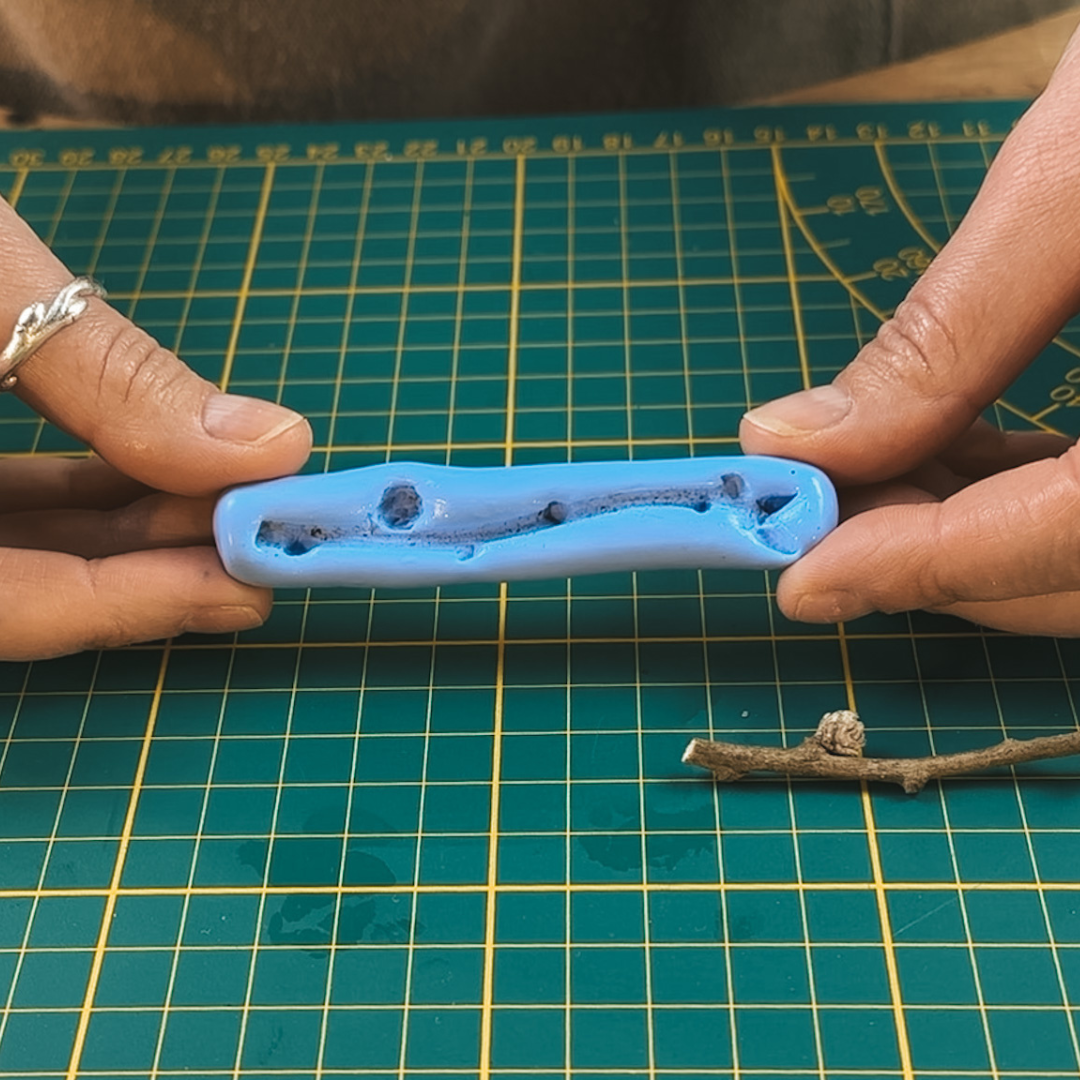 How to make a silicone mould using your twig