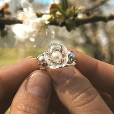 Project 2: Pearl Blossom Rings - Learn how to combine silver clay with traditional silversmithing techniques to create an elegant pearl-set statement ring
