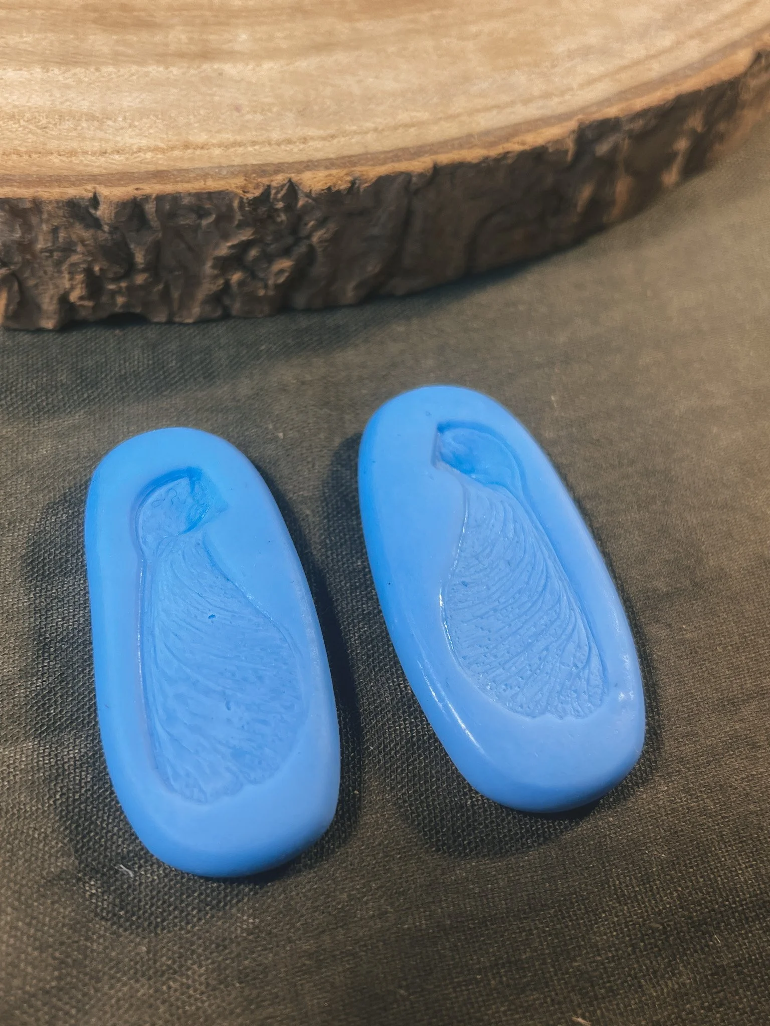 Pair of medium sycamore silicone moulds style .jpg
