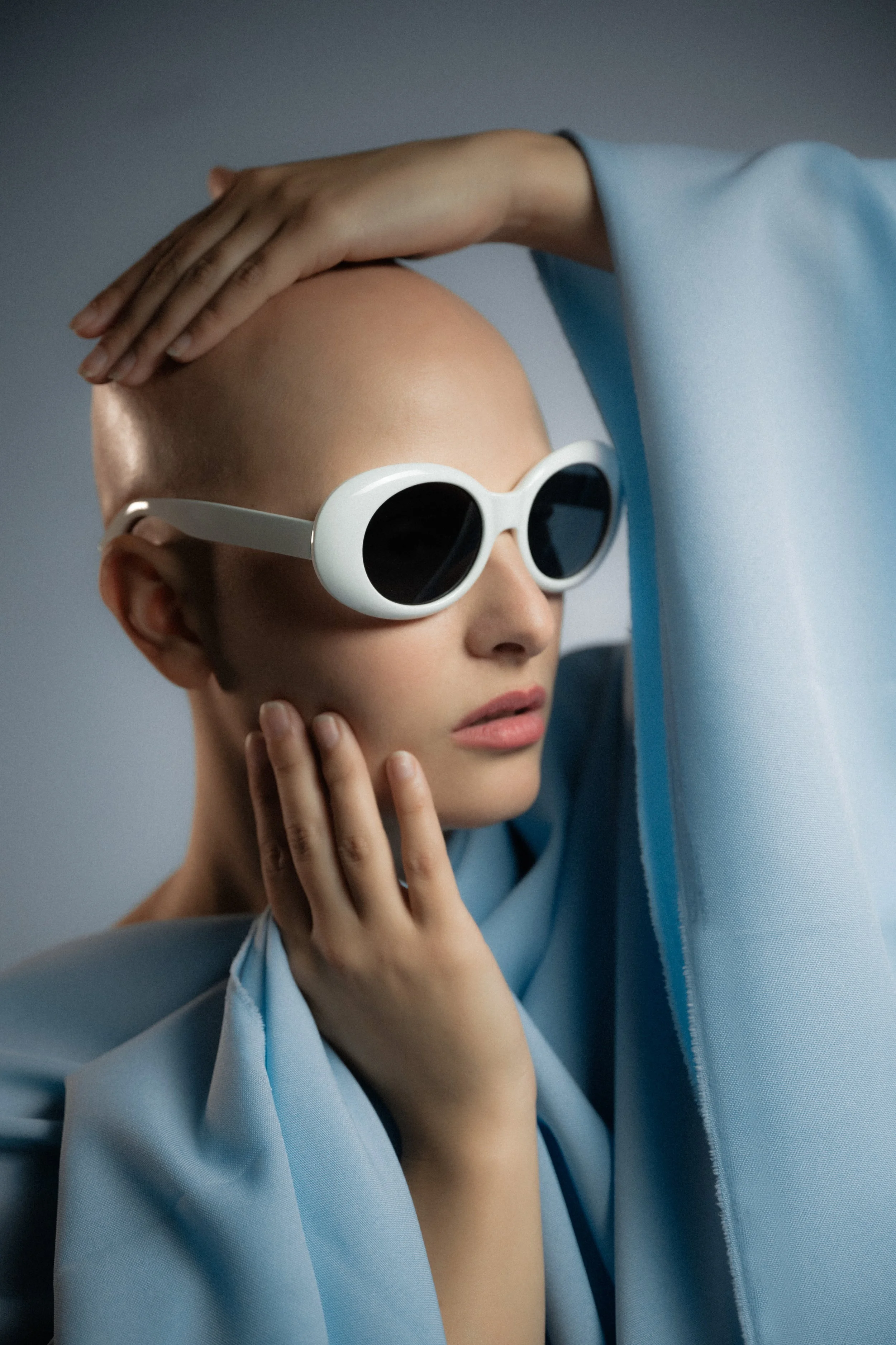 Genevieve_vogue_098_1.JPG