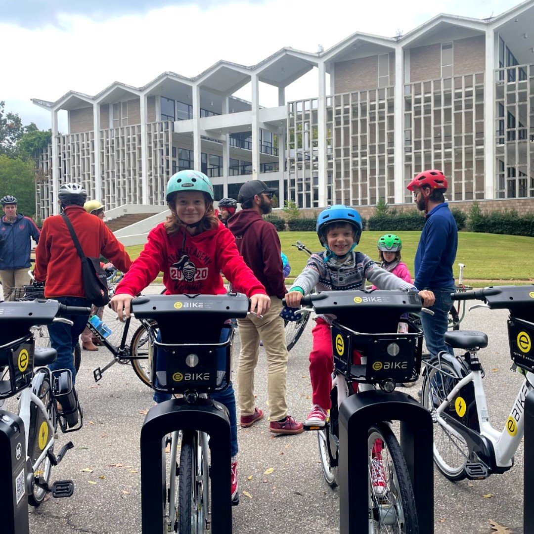 Join us this Sunday at 1 PM in-shop, 1-hour safety review to assist in prepping your student&rsquo;s bike for Bike to School Day on May 8th. 

🗺️ @revolutionsmemphis - 1000 Cooper St, Memphis, TN 38104

❗The first 6 families in attendance will recei