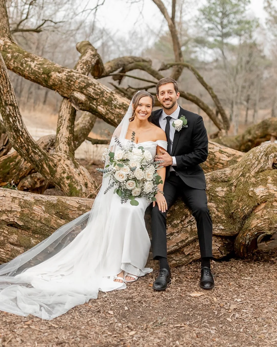 Karlie &amp; Stephen always dreamed of getting married at Orion Hill&hellip; so when the only available date was February 14th, they said yes without hesitation. ❤️

They spent the morning surrounded by their closest friends and siblings&mdash;Karlie