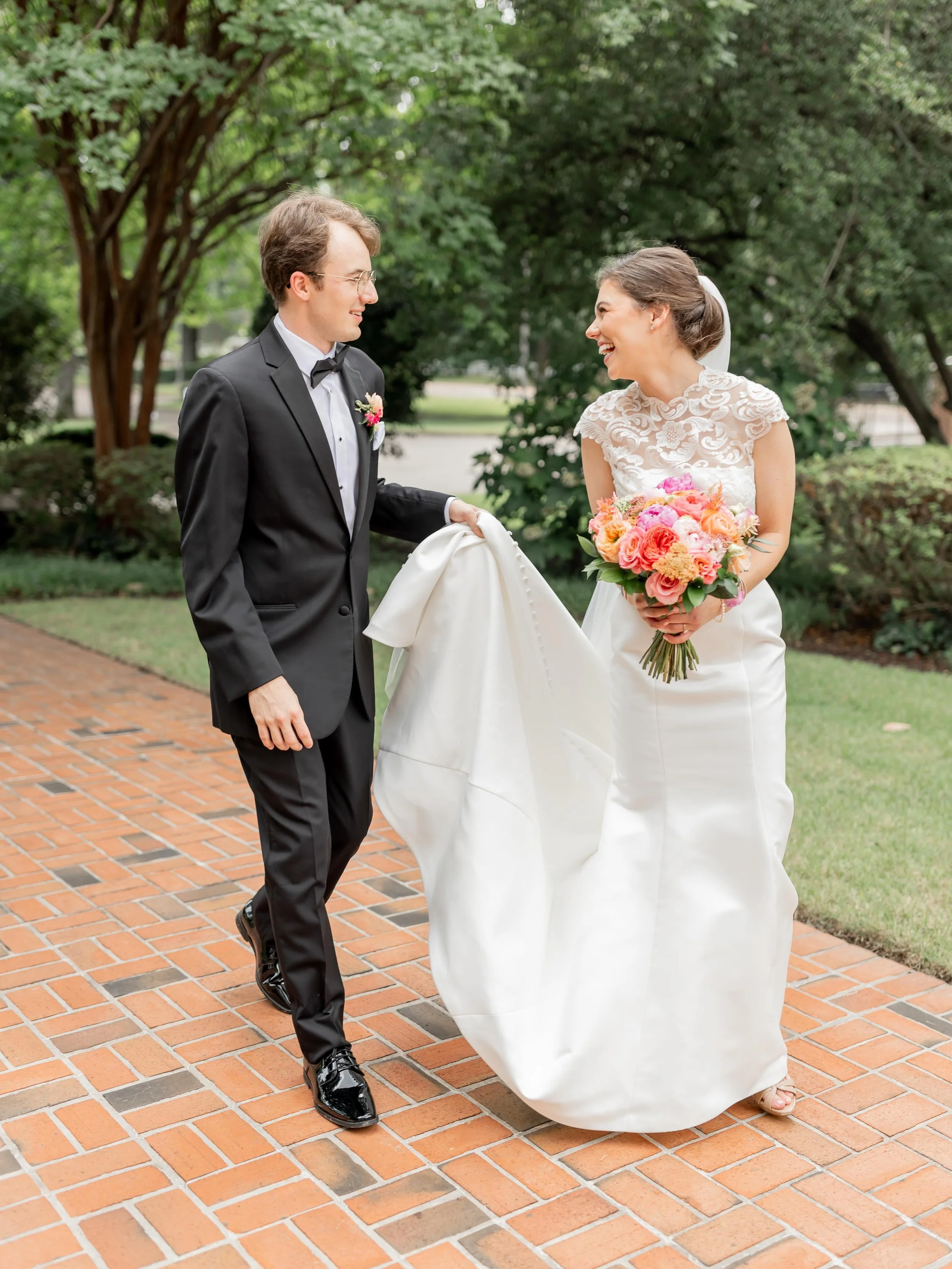 Introducing Mr &amp; Mrs Barlow!!

Venue | @ipcmemphis
Planner | @audreyhurst
Photographer | @emilyholmesweddings
Invitation Suite | @menagestationery
Wedding Gown | @carriage_house
Hair | @hairs_by_annie
Make-up | @alicialee901
Jewelry | @diamonds.d