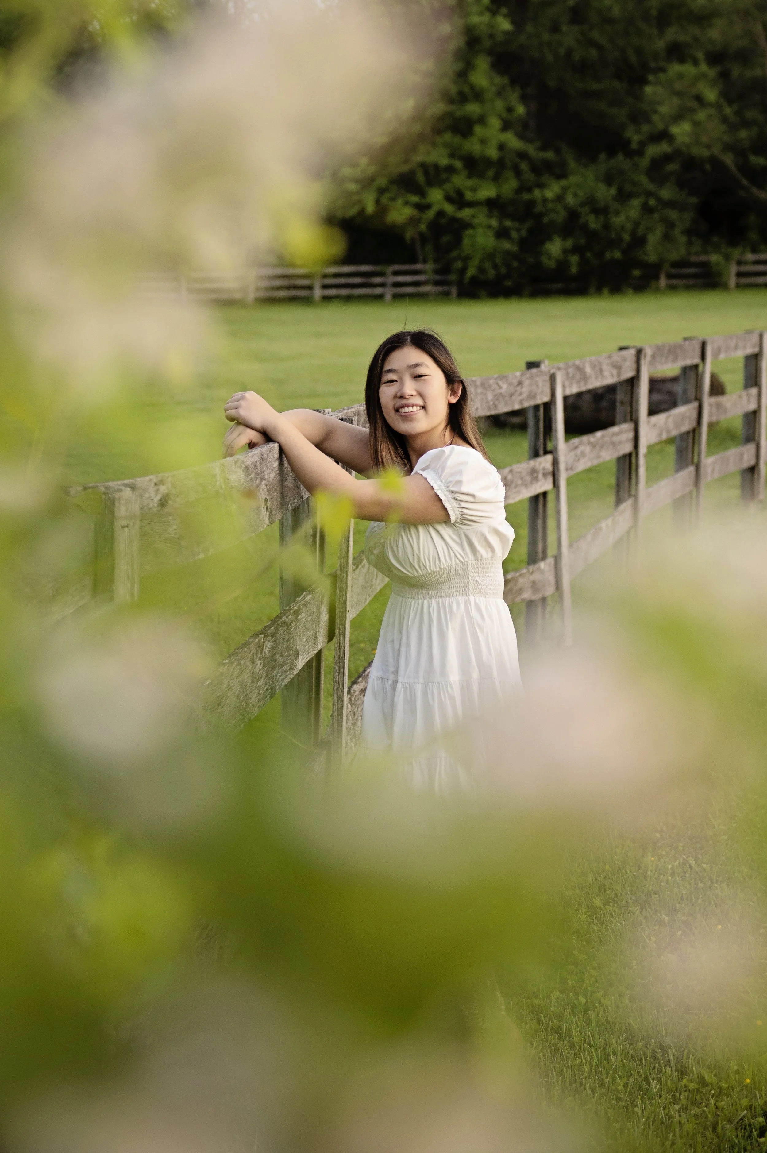 Zoe Senior Pictures 2024 13.jpg