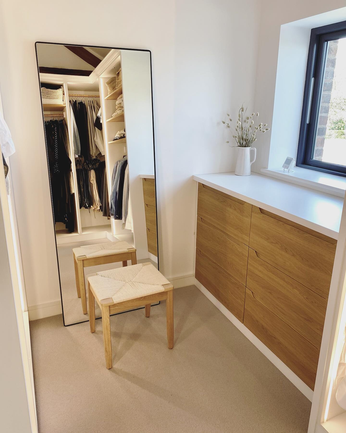 We were thrilled to return and view this stylish dressing room. With clean lines and clever natural accents for storage, it&rsquo;s the perfect calm space.