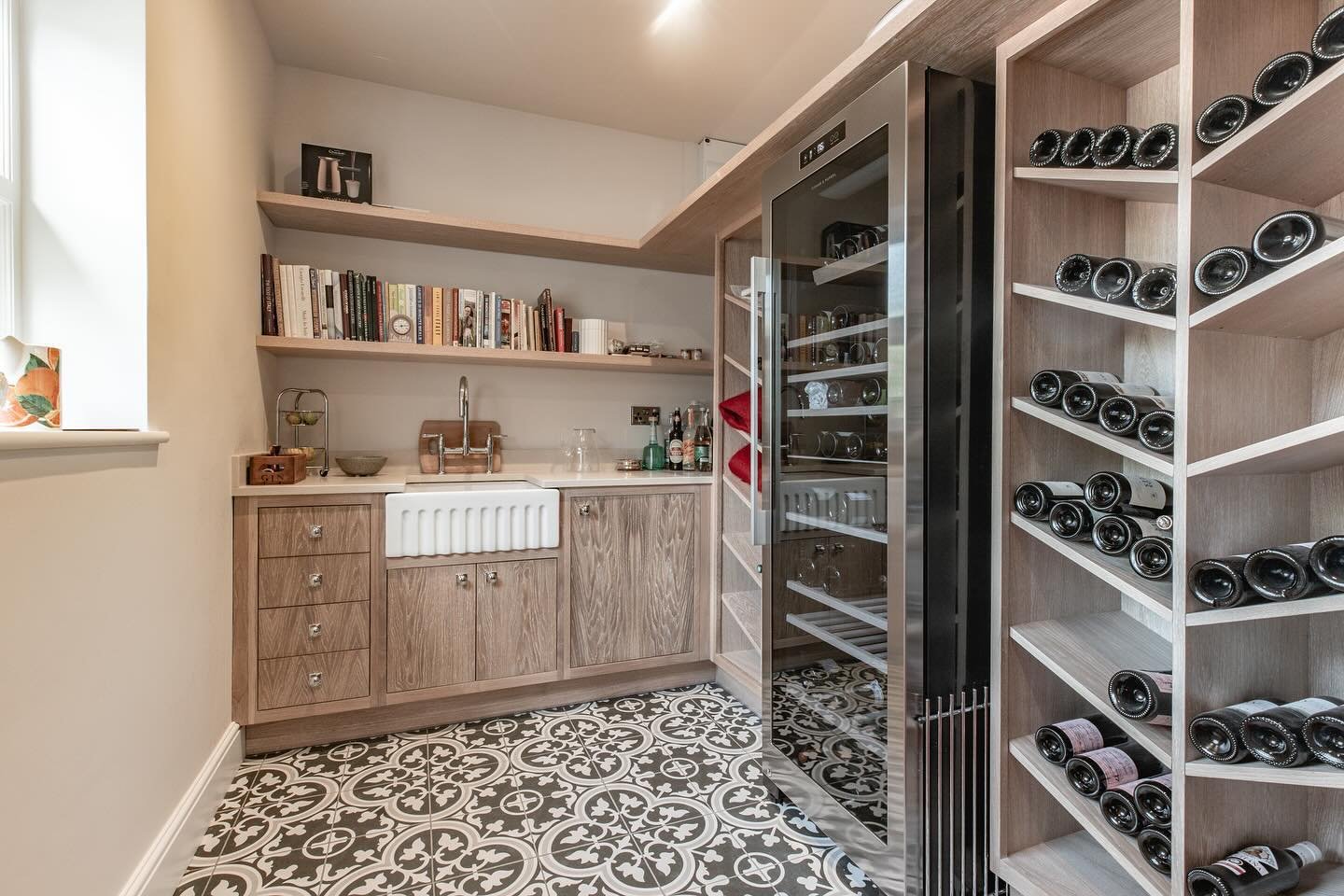 A past project by our workshop, working with the designs created by @hortonandco we manufactured this bespoke bar and wine storage to suit their requirements.

A perfect space to replenish those weekend drinks 🍸 

#bardesign #bespokecabinetry #wined