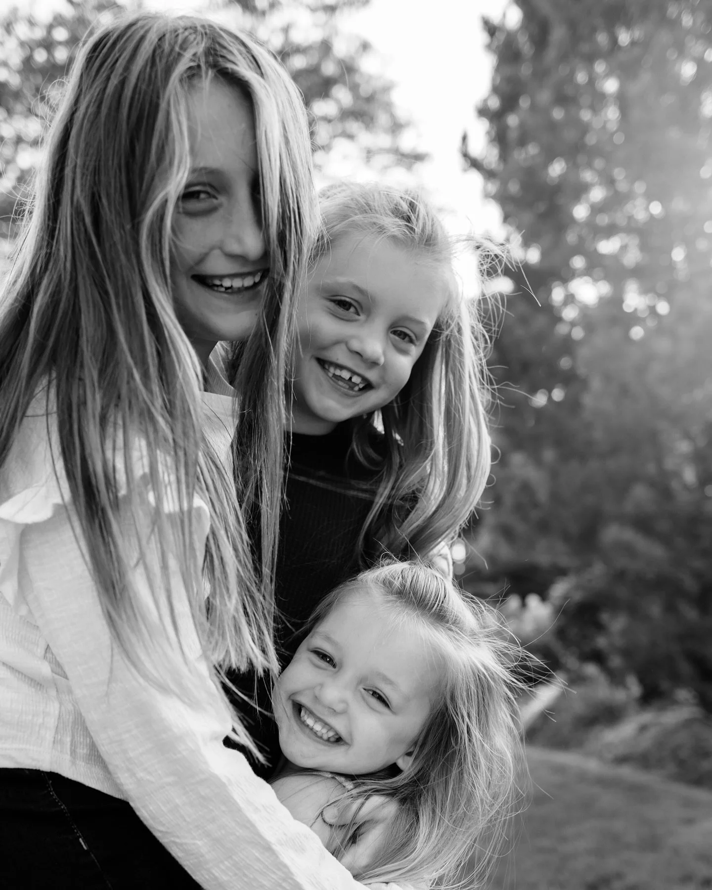 Shoutout to Lexi + Steve for such a giggly and photogenic family!

Seeing these next to their family photos from two years ago just confirmed how fast time flies 🥹