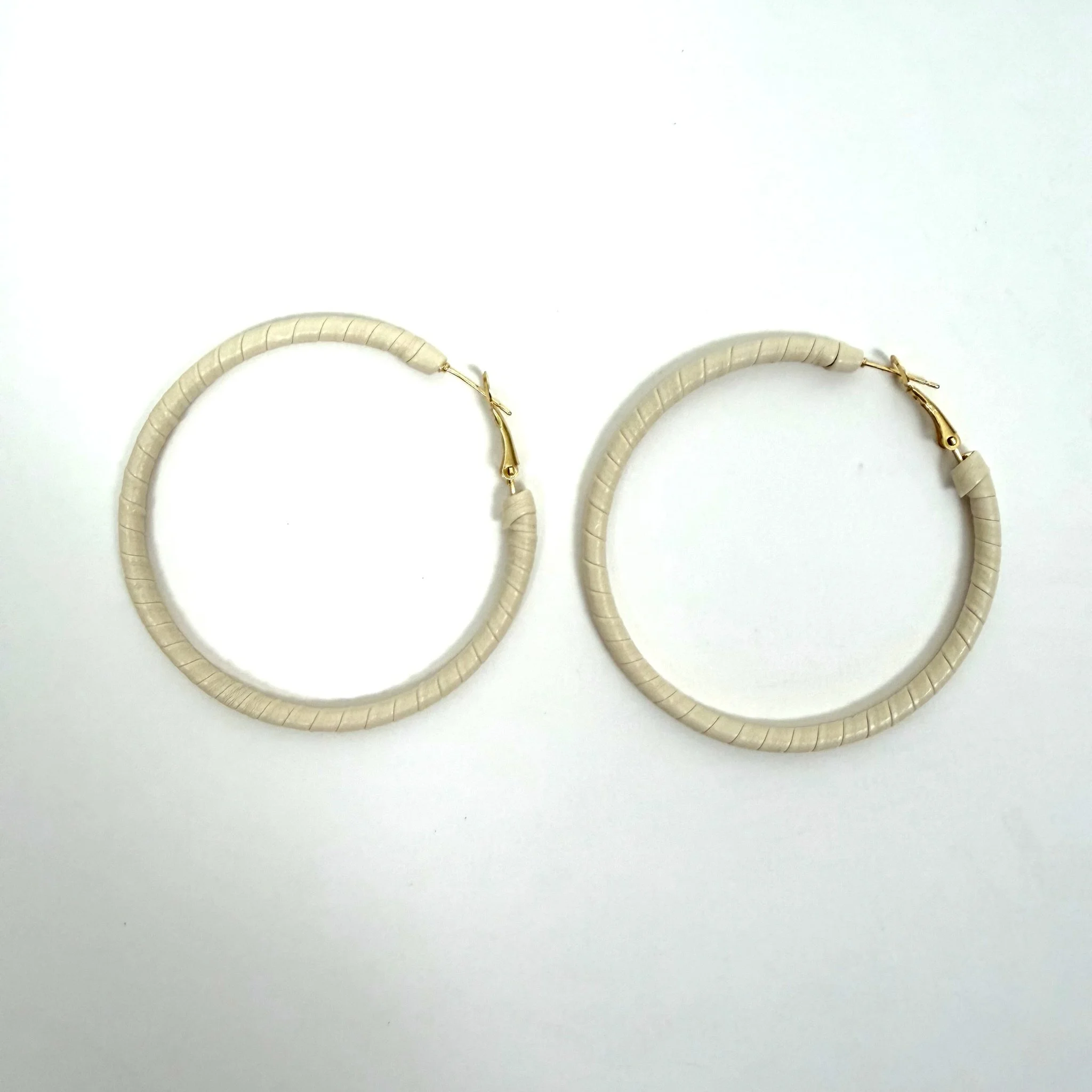 HOOP Earings Faux Leather Cream